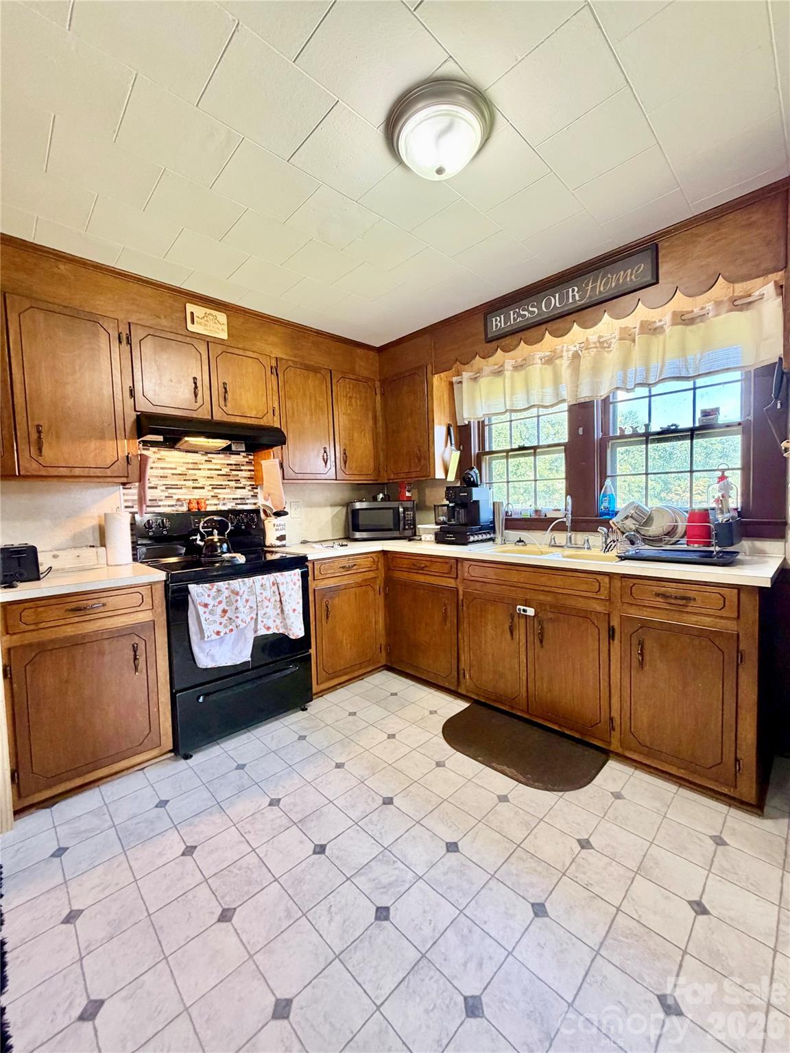 371 Sulphur Springs Road Property Photo 6