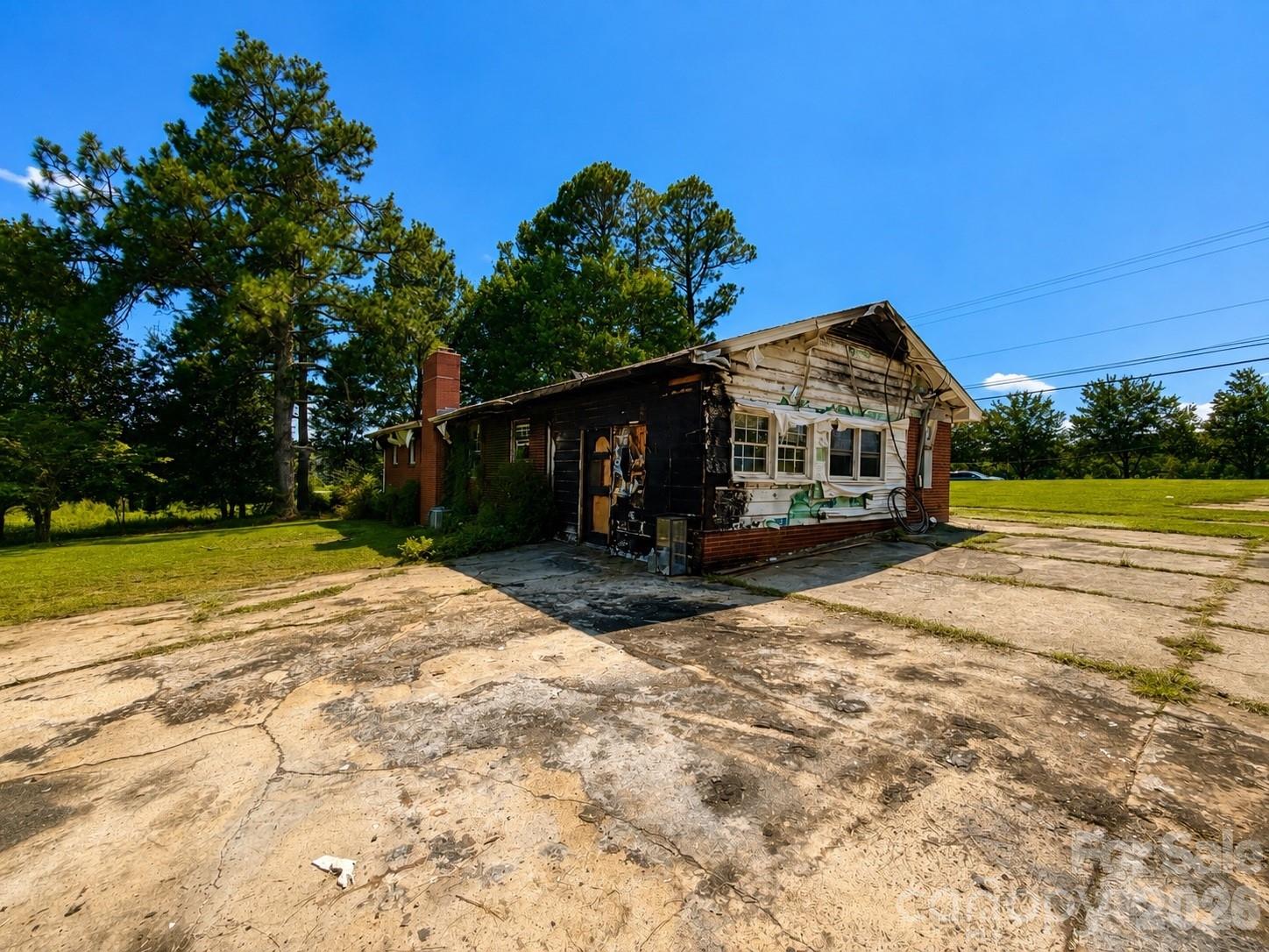 10500 Blair Road Property Photo 3