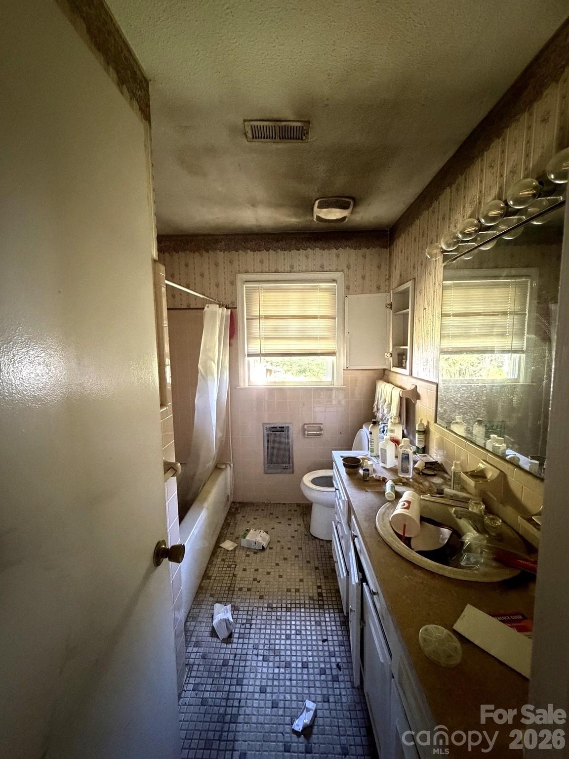 10500 Blair Road Property Photo 12