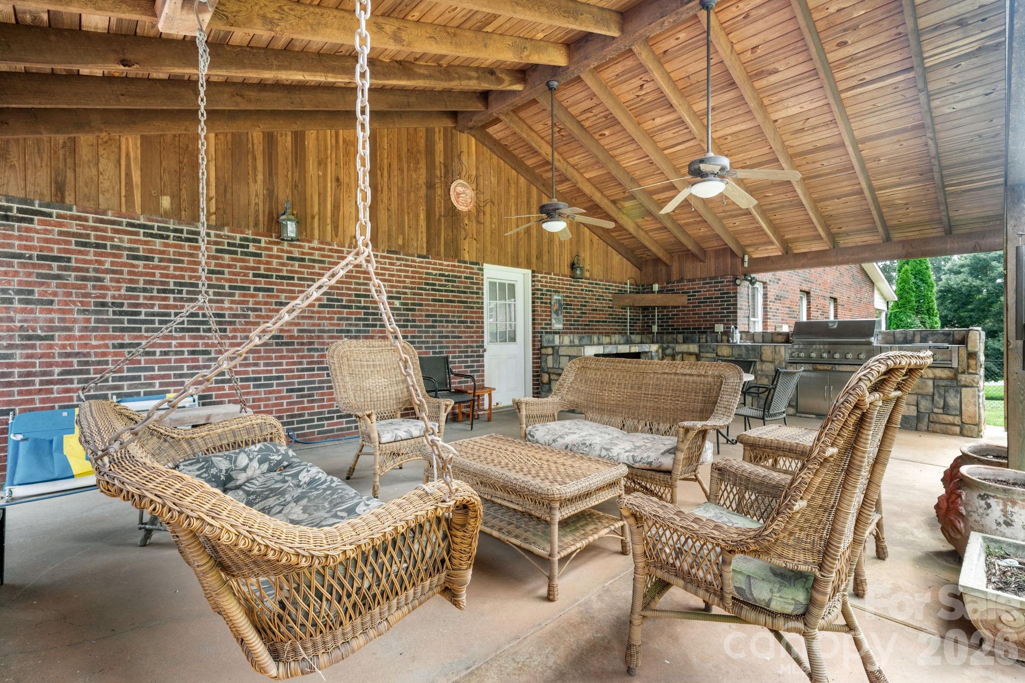 1316 Oak Canopy Road Property Photo 7
