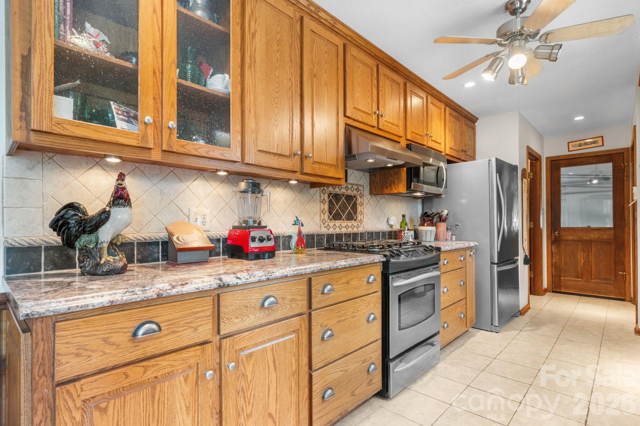 1316 Oak Canopy Road Property Photo 17