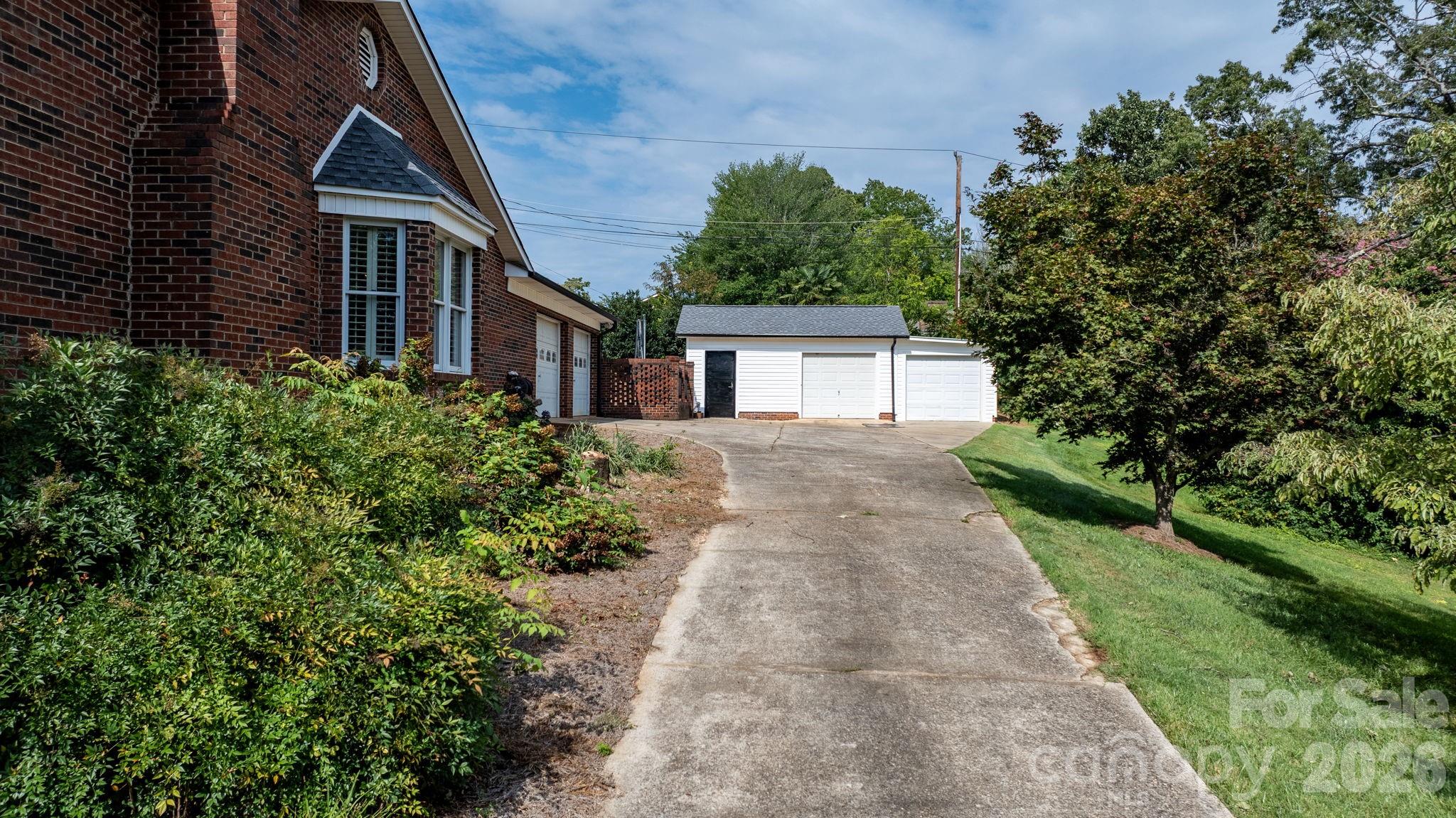 1316 Oak Canopy Road Property Photo 29