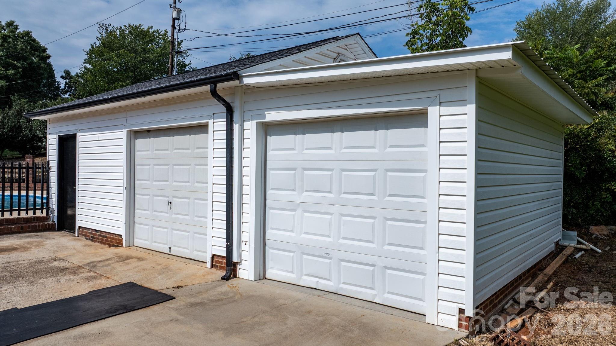 1316 Oak Canopy Road Property Photo 30