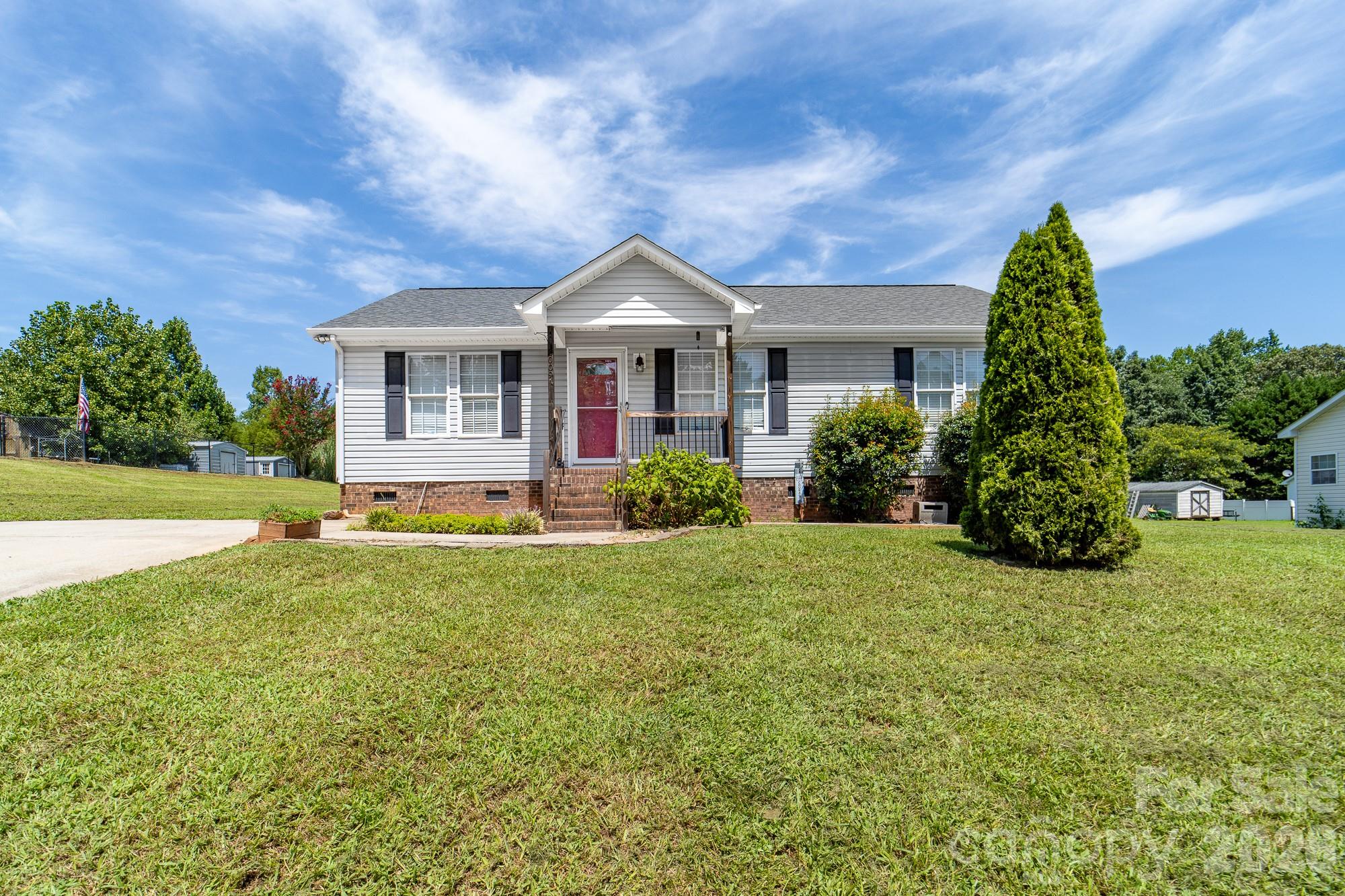 3009 Drake Drive Property Photo 2