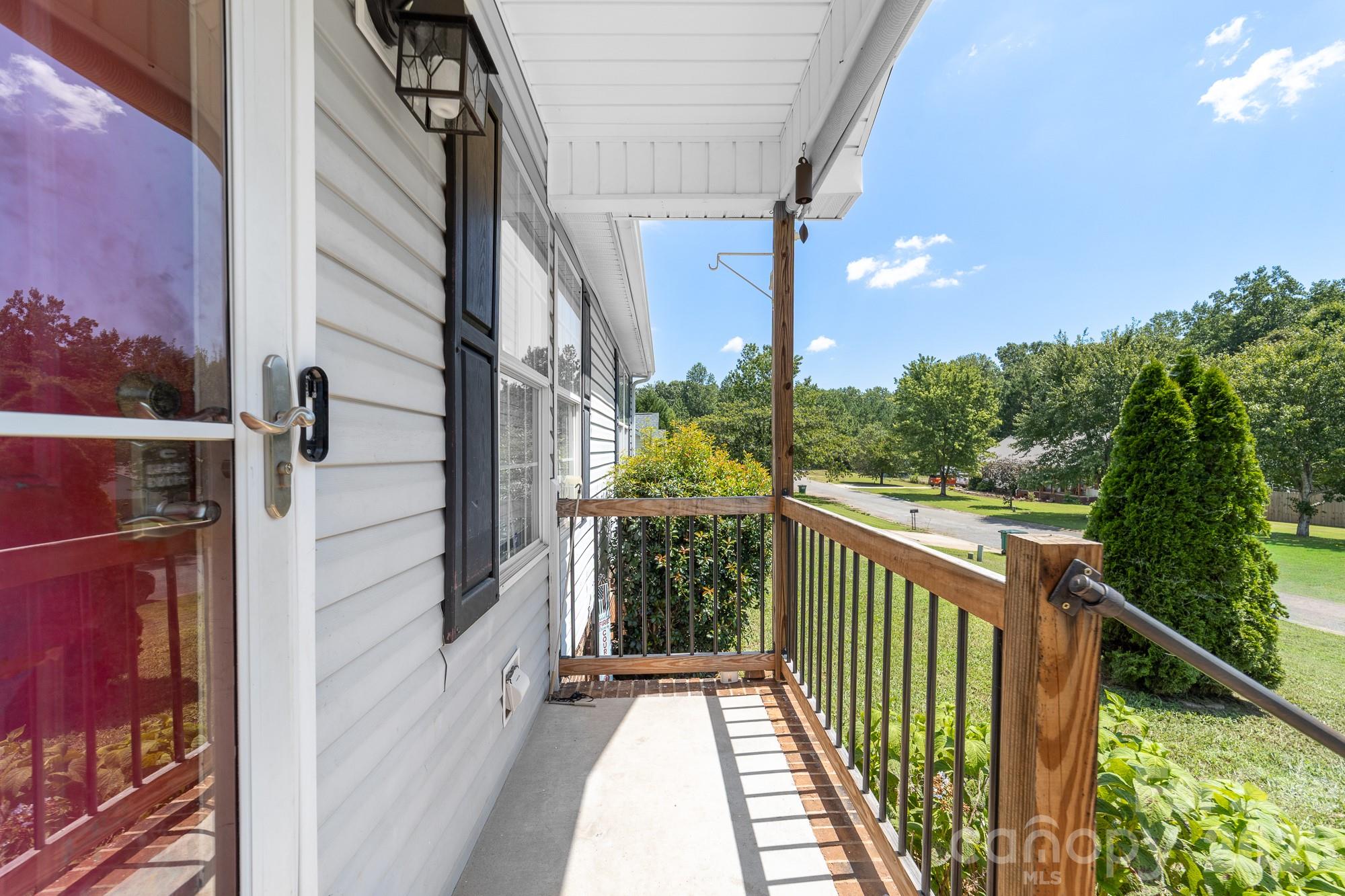 3009 Drake Drive Property Photo 4