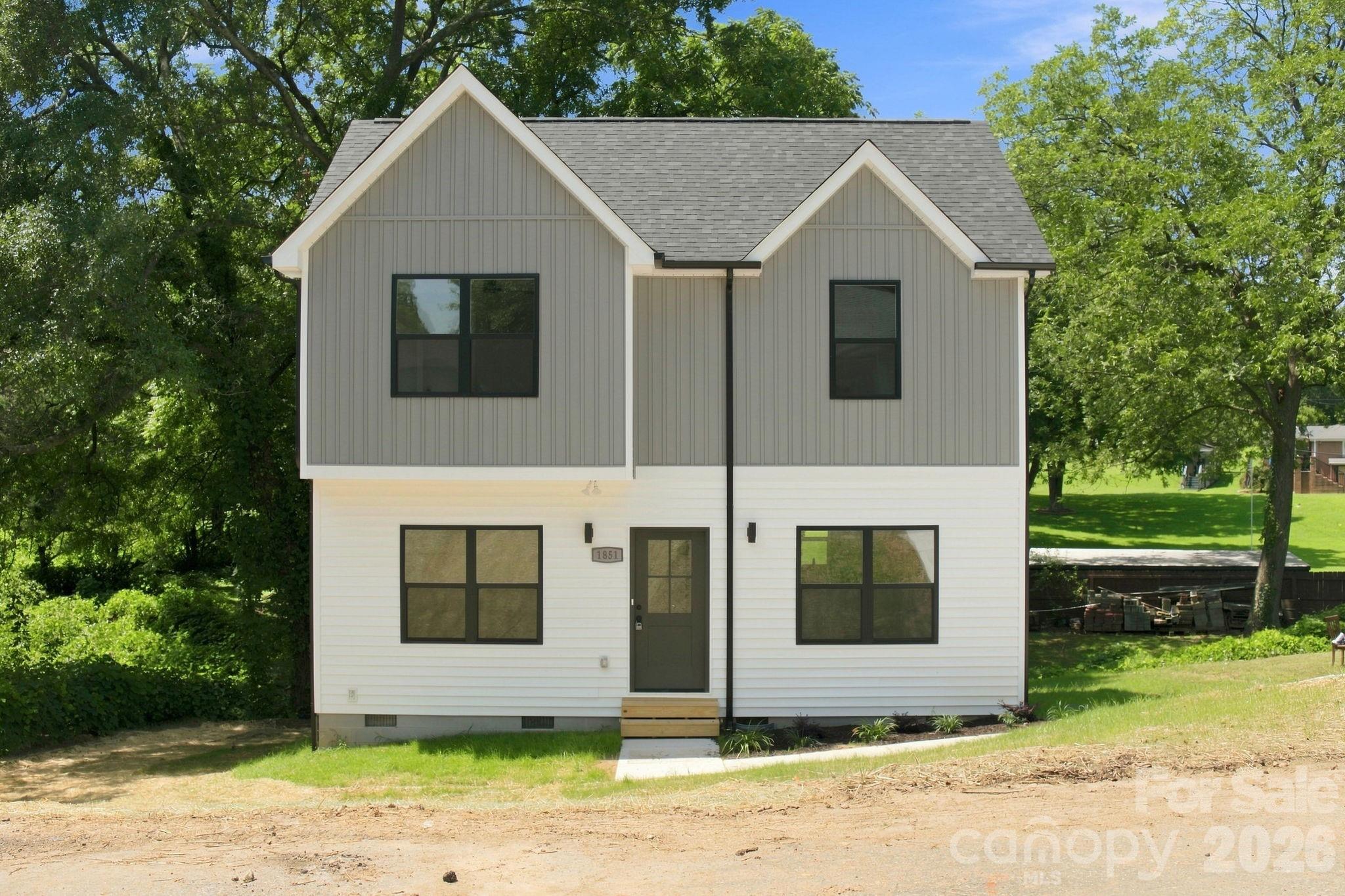 1851 Hilltop Circle Property Photo 1