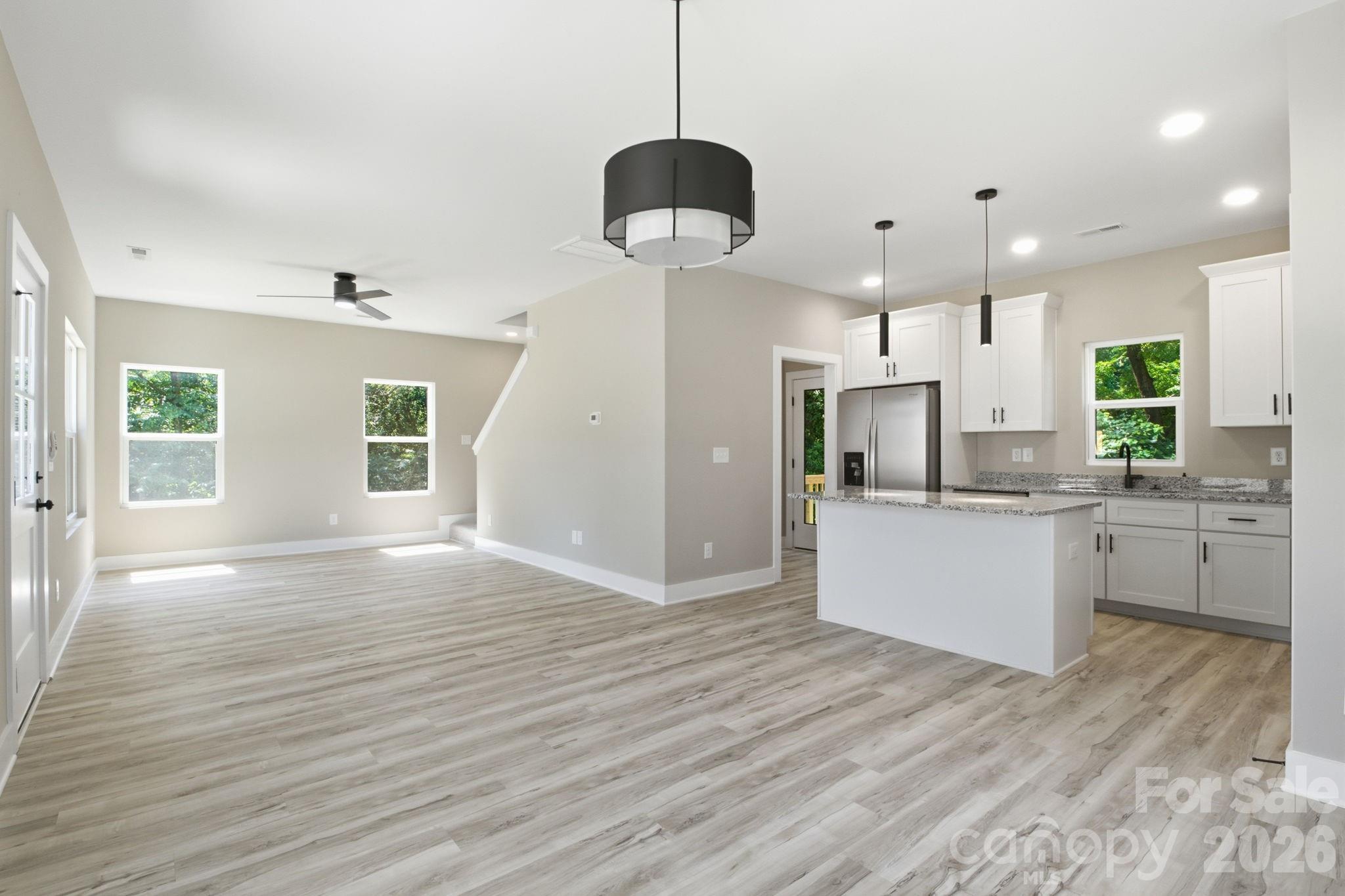 1851 Hilltop Circle Property Photo 2