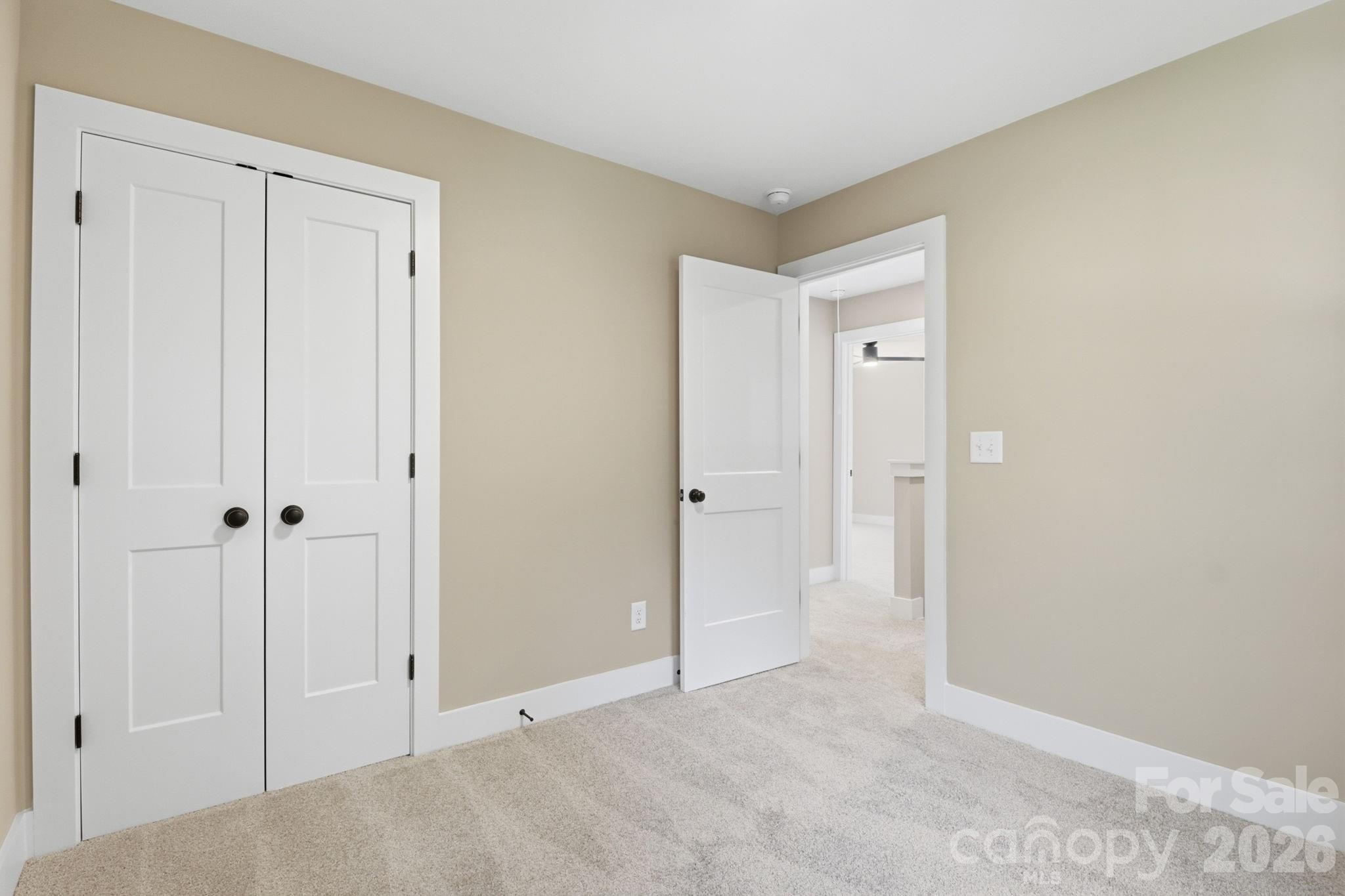 1851 Hilltop Circle Property Photo 10