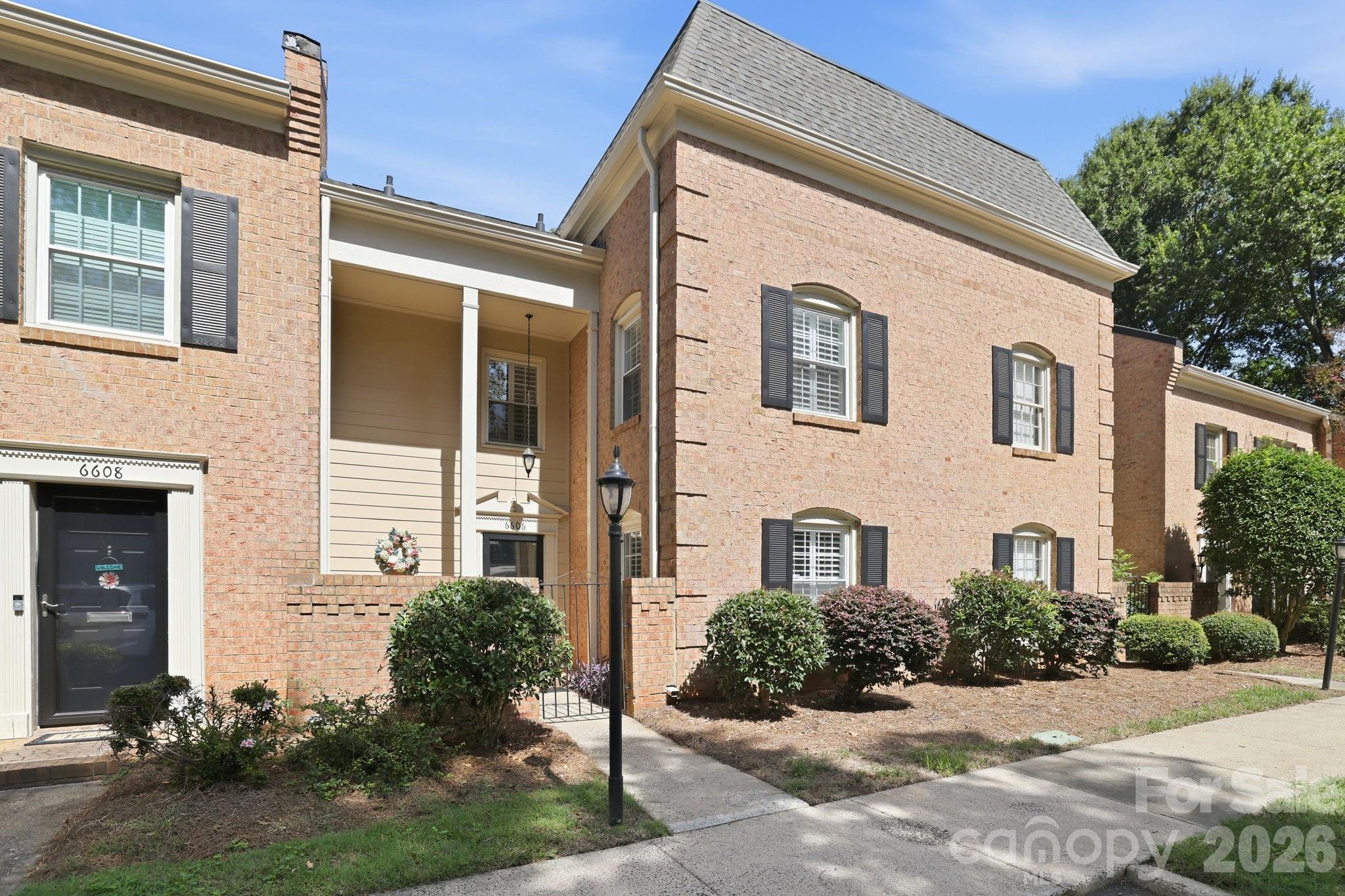 6606 Bunker Hill Circle Property Photo 1