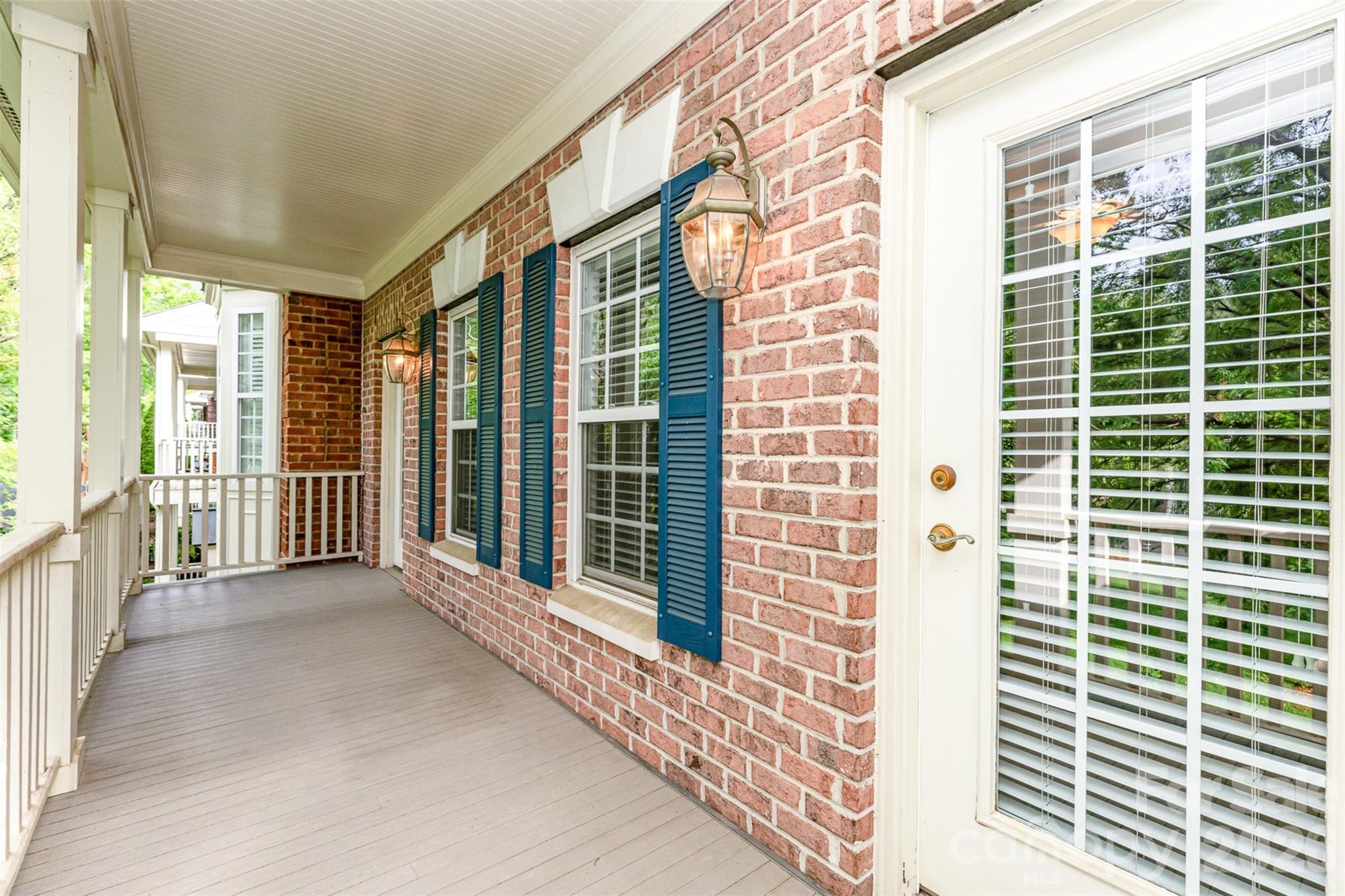 239 N Faulkner Way Property Photo 5