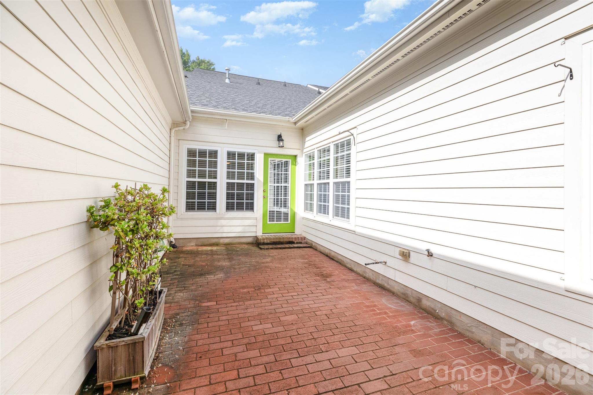 239 N Faulkner Way Property Photo 27