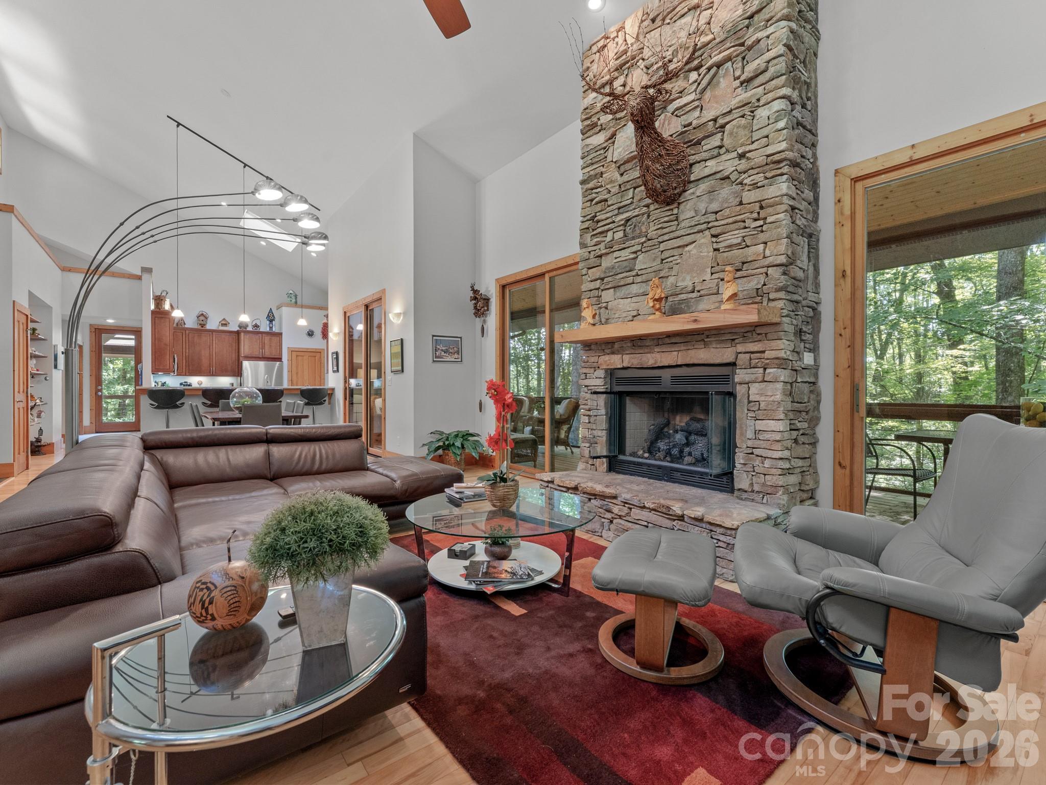 1370 Salola Lane Property Photo 1