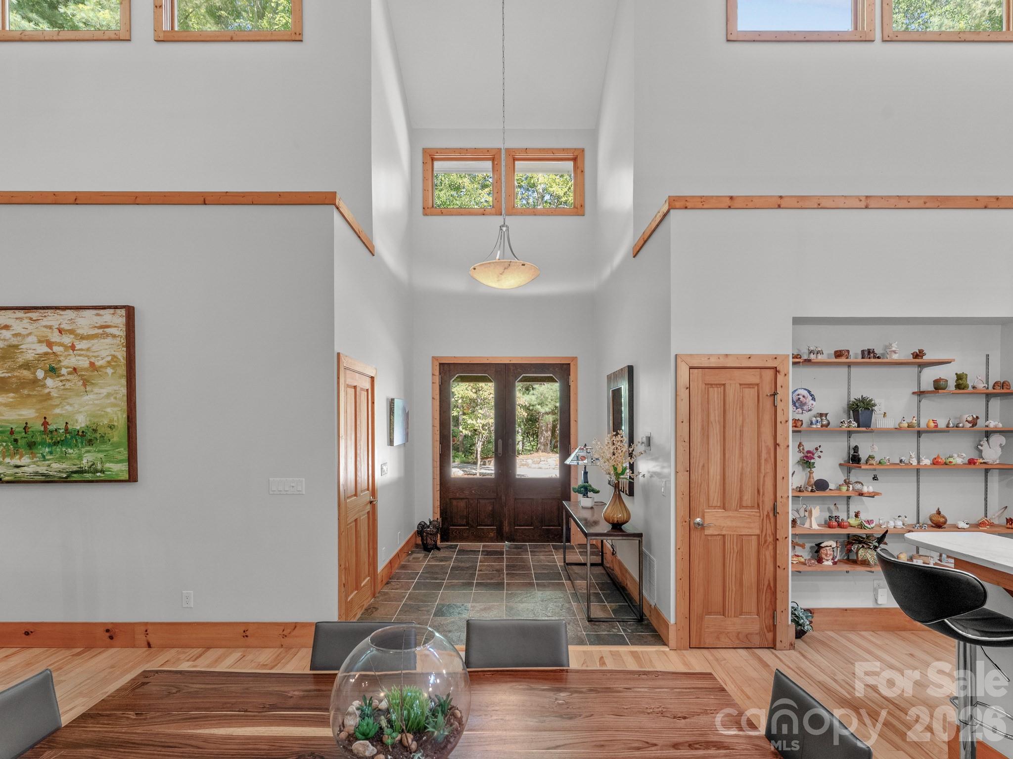 1370 Salola Lane Property Photo 7