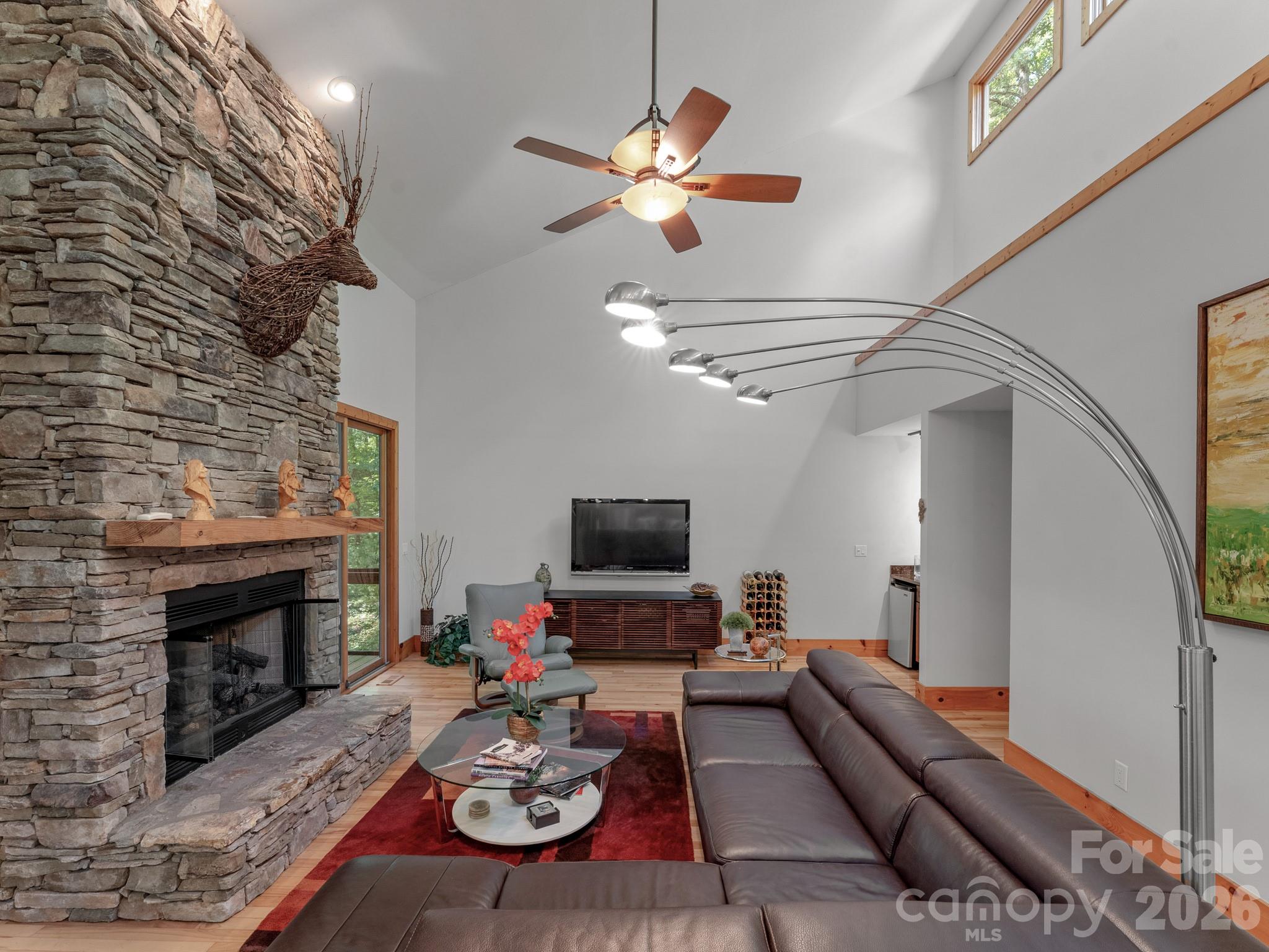 1370 Salola Lane Property Photo 10