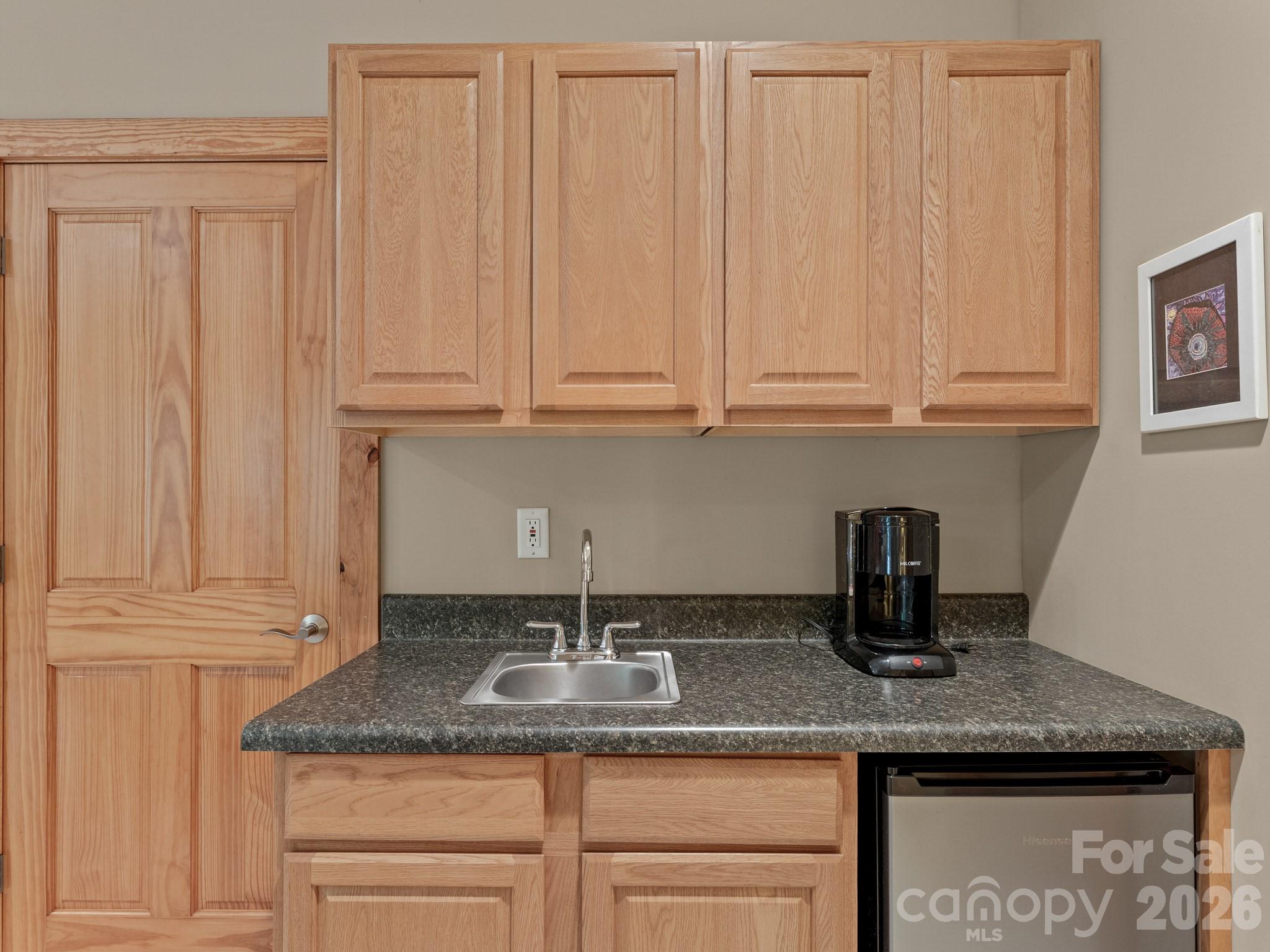 1370 Salola Lane Property Photo 12