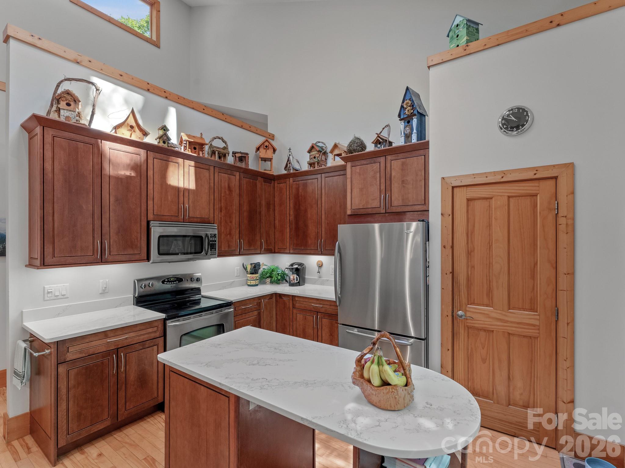 1370 Salola Lane Property Photo 17