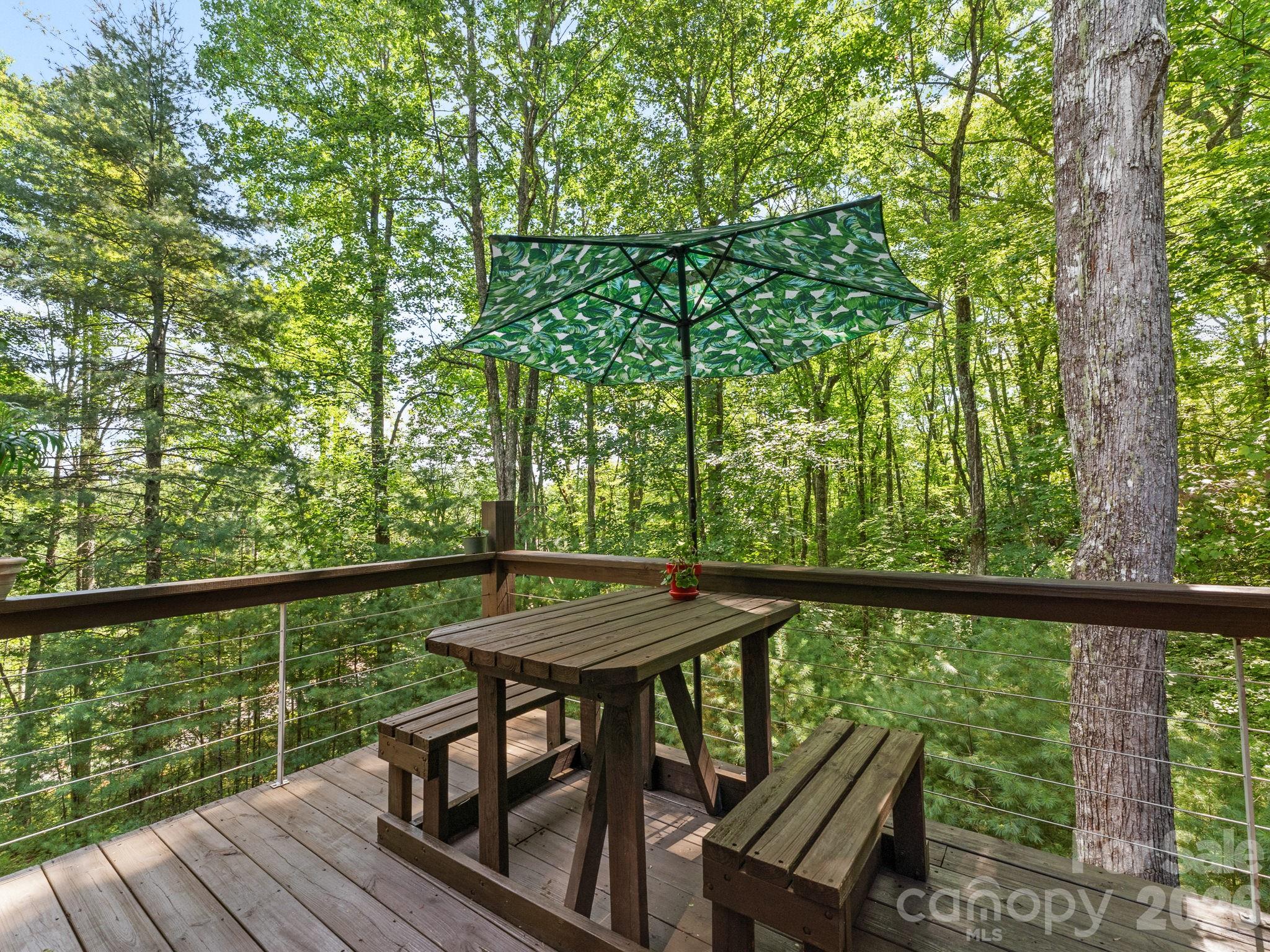 1370 Salola Lane Property Photo 41