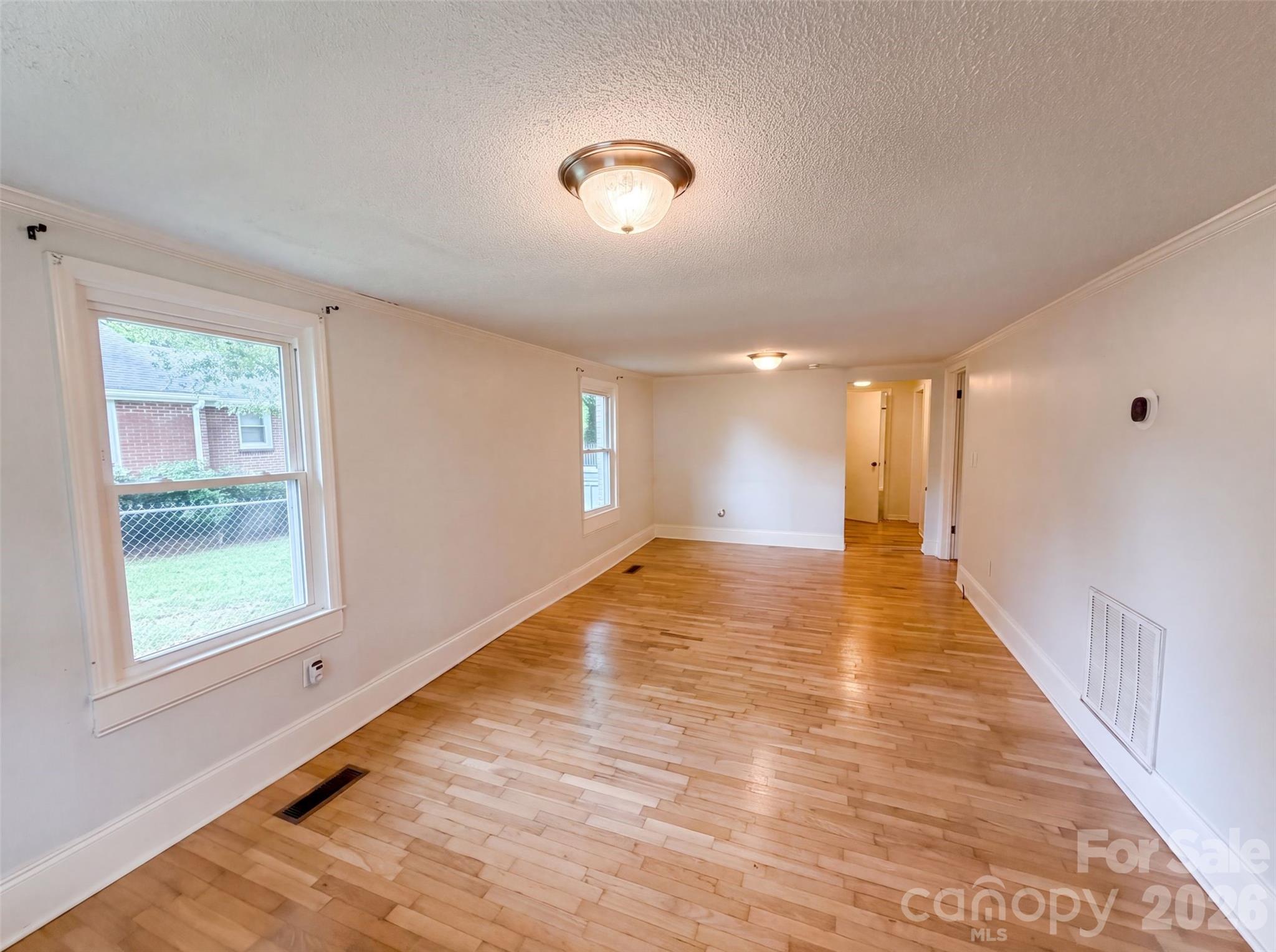 1017 White Lane Property Photo 3
