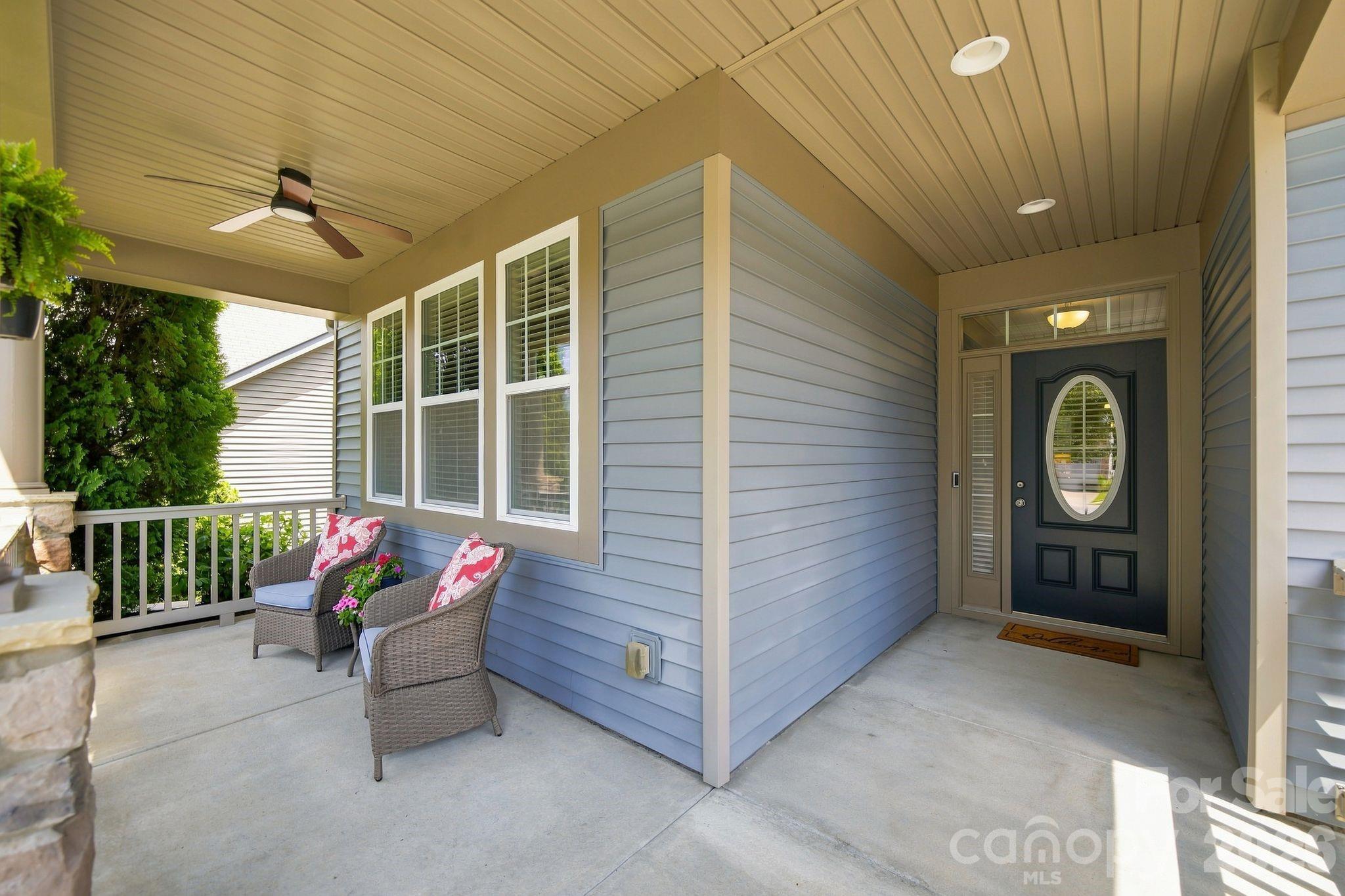 3202 Helmsley Court Property Photo 5