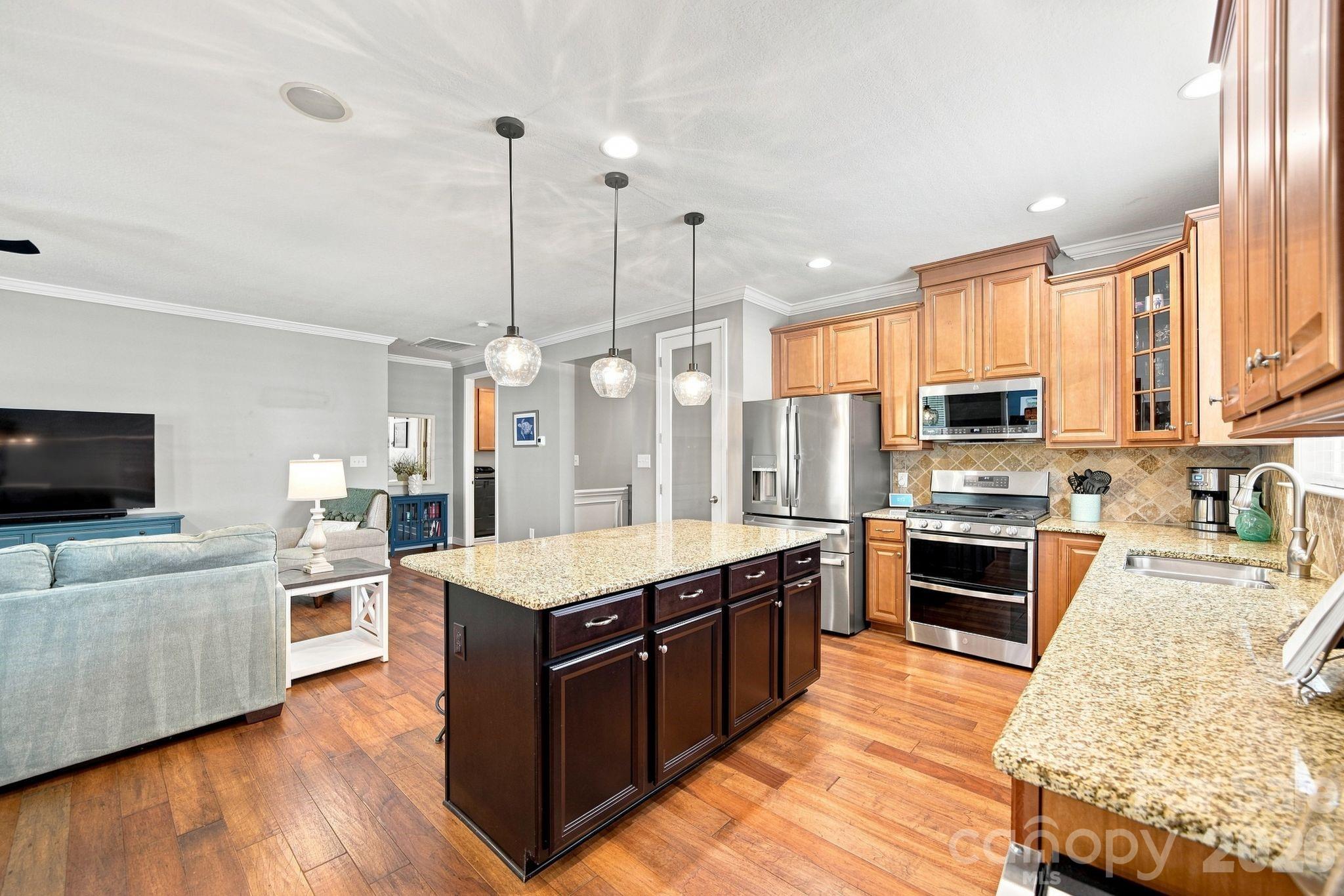 3202 Helmsley Court Property Photo 23