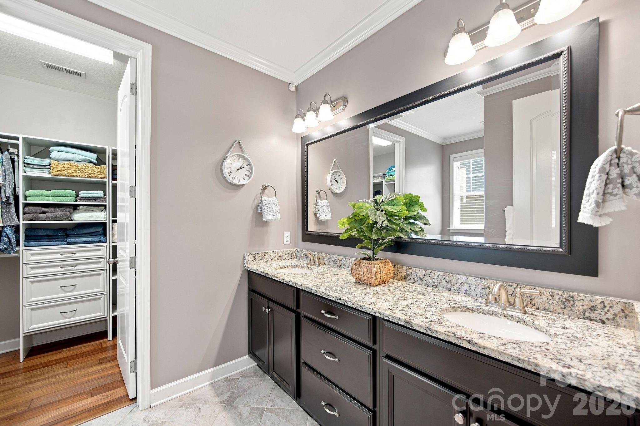 3202 Helmsley Court Property Photo 26