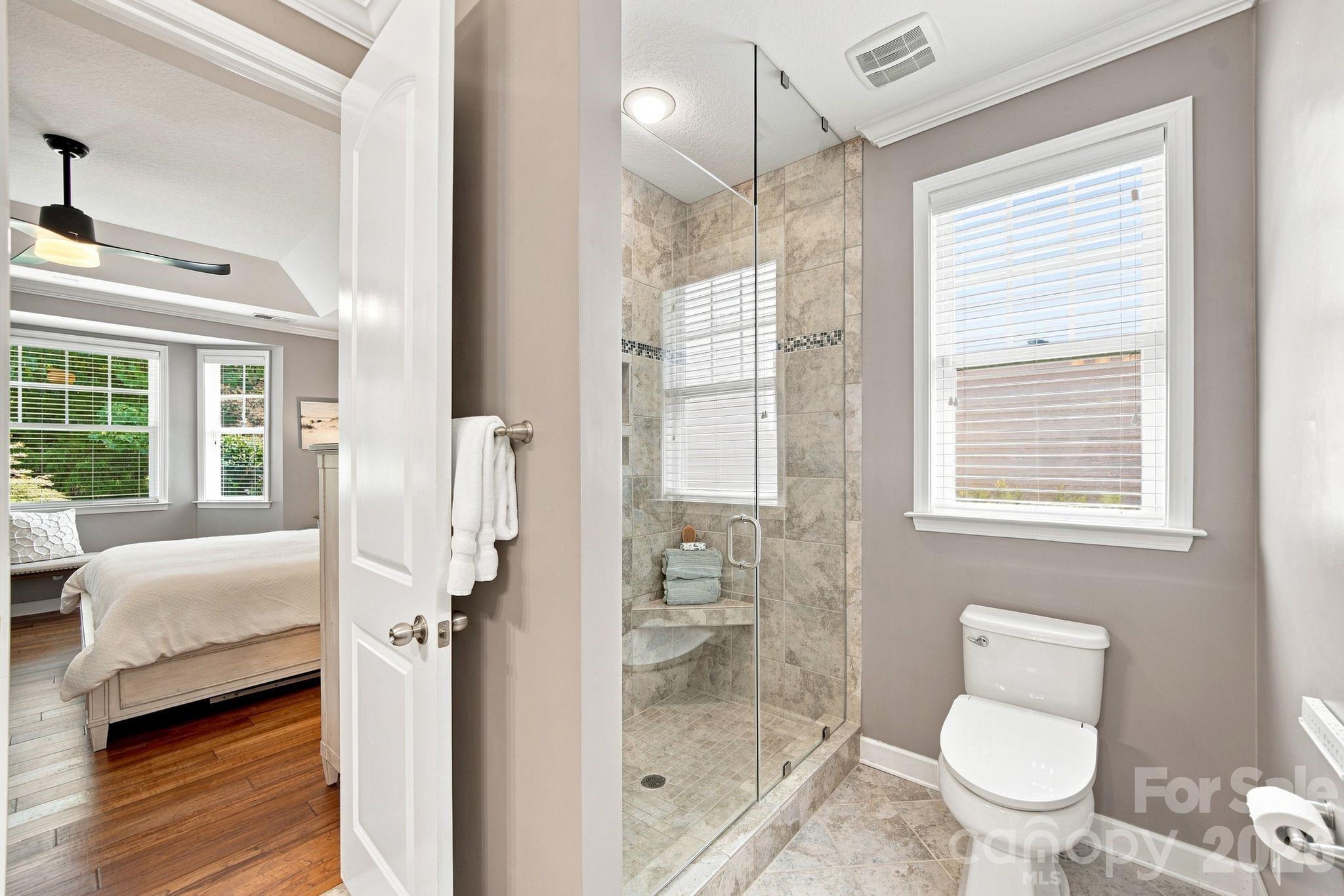 3202 Helmsley Court Property Photo 27