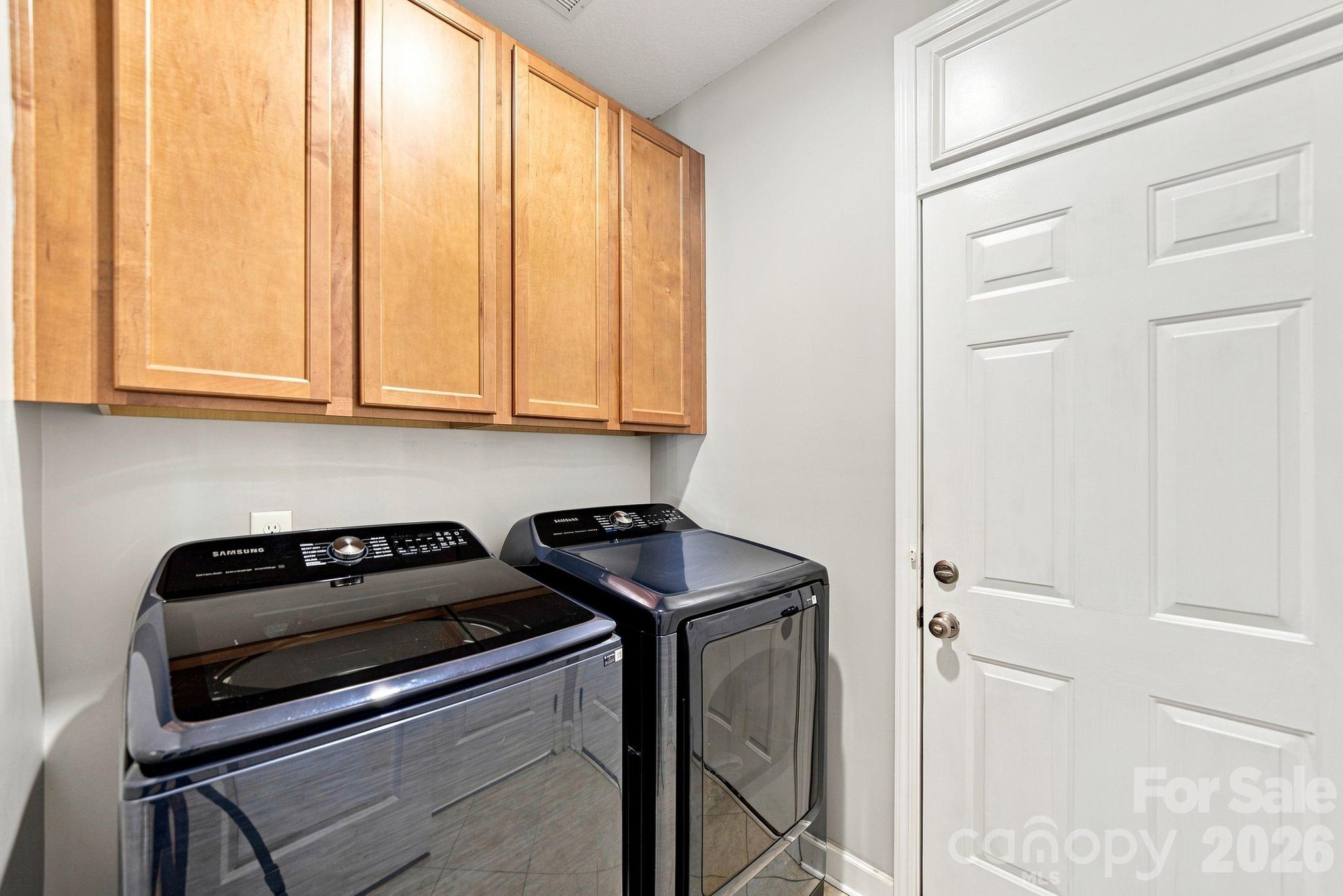3202 Helmsley Court Property Photo 29