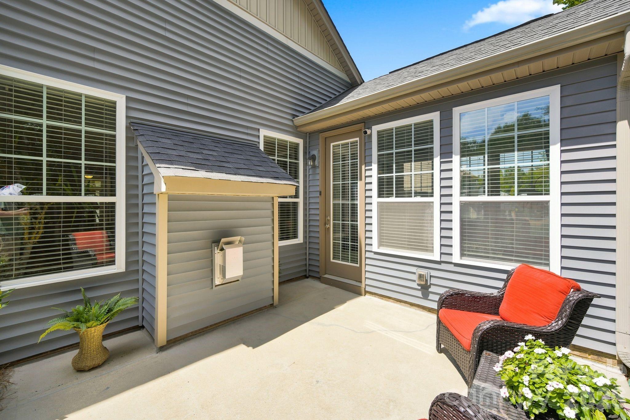 3202 Helmsley Court Property Photo 34