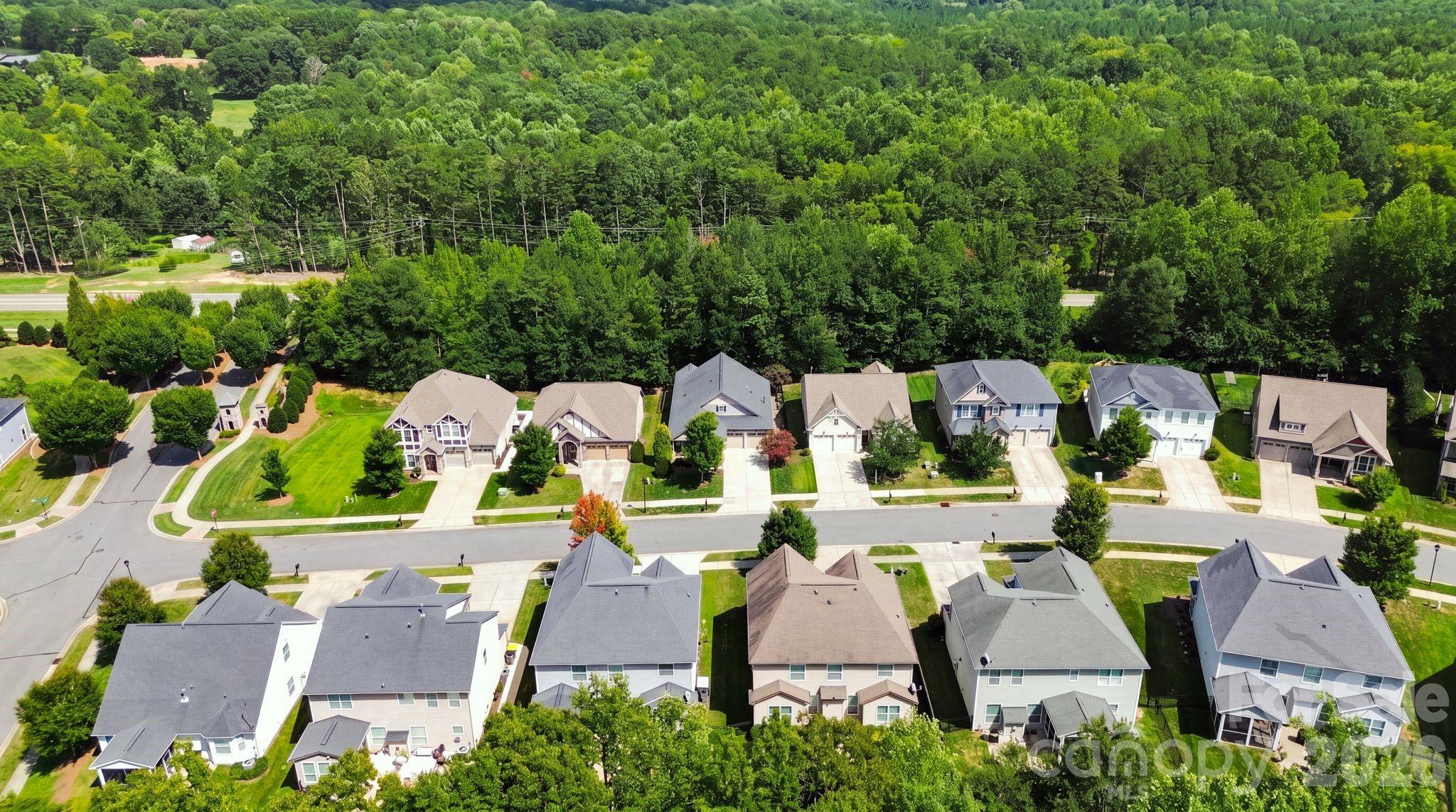 3202 Helmsley Court Property Photo 45
