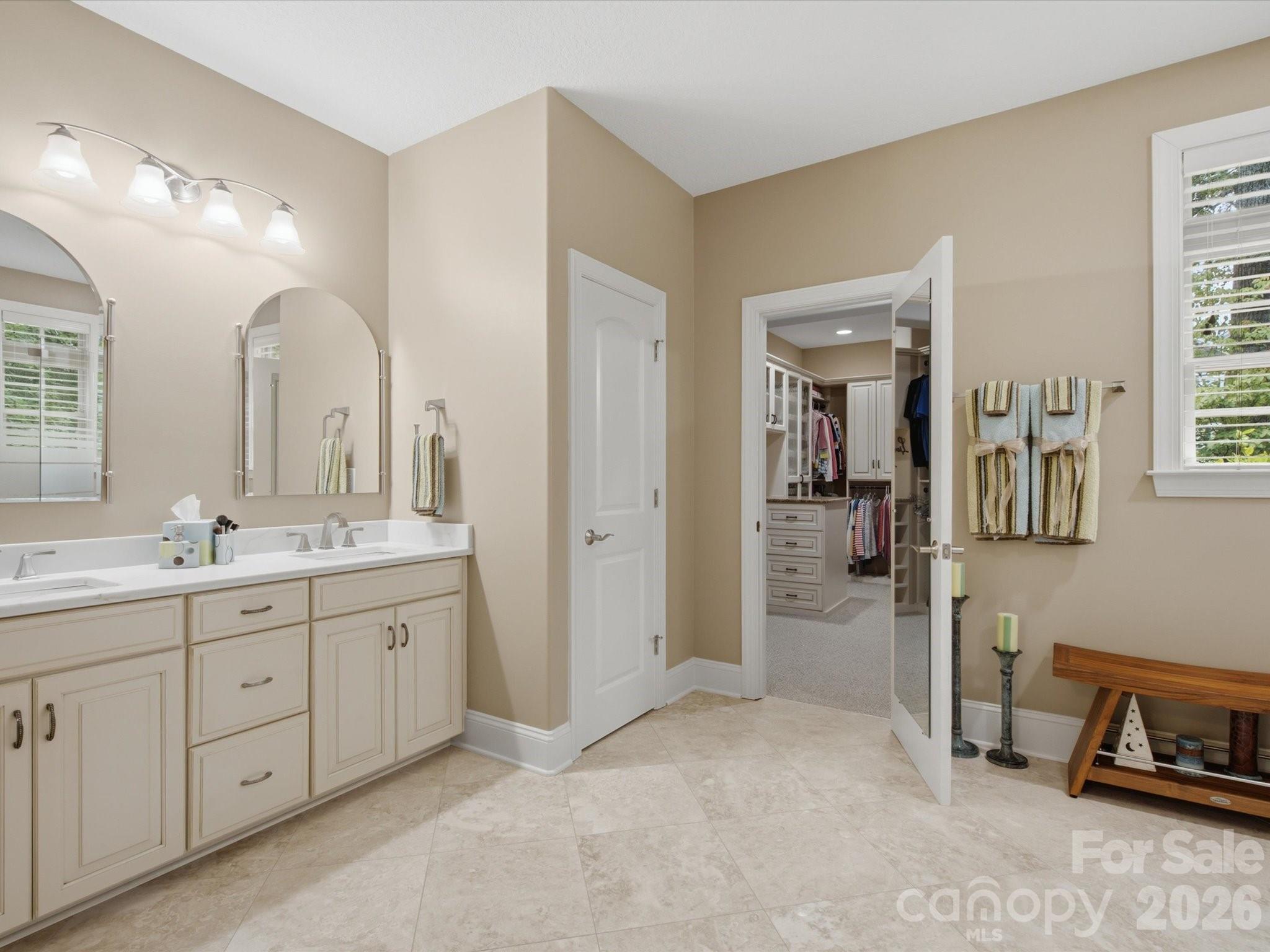 1023 Madras Court Property Photo 20