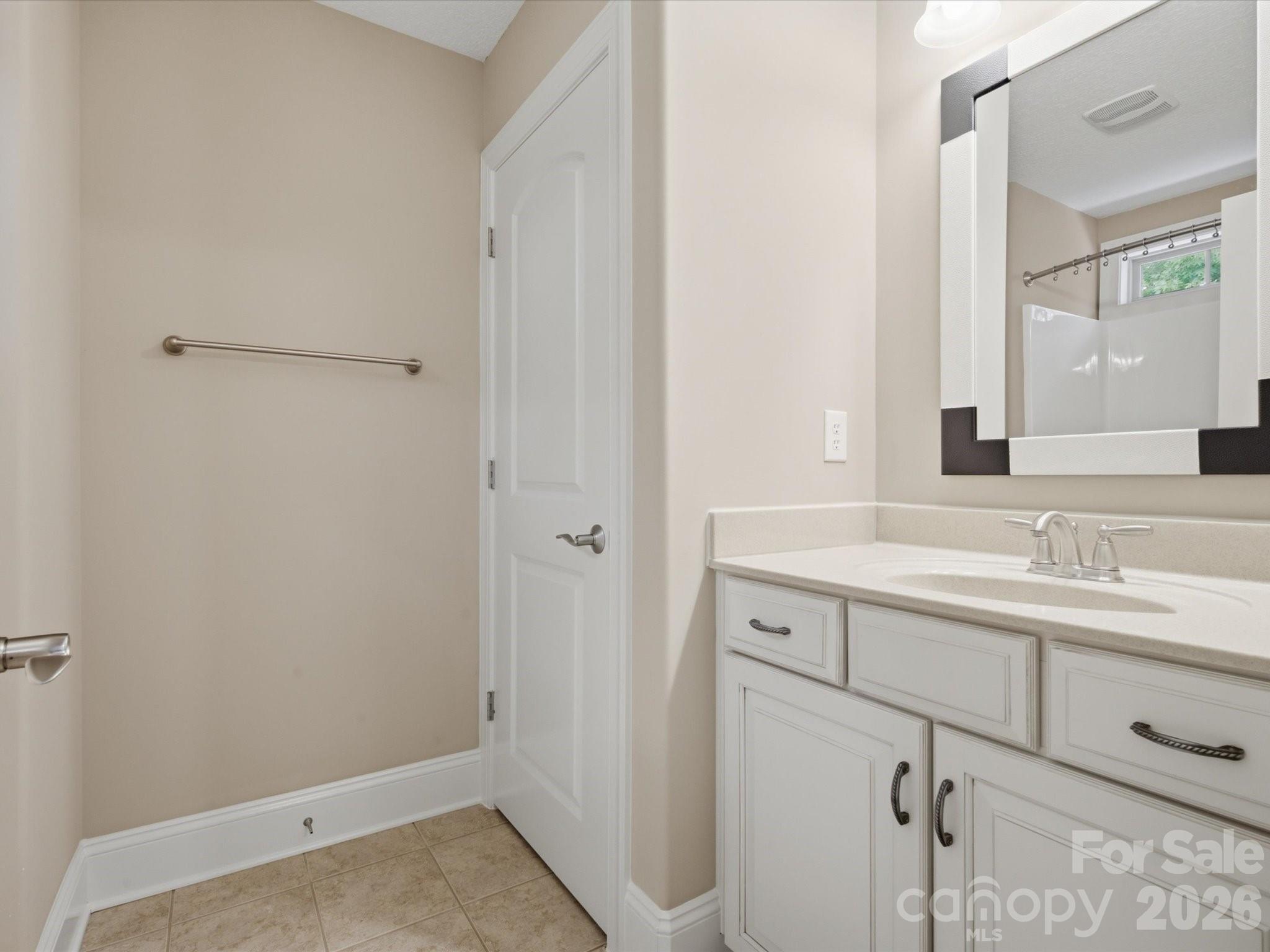 1023 Madras Court Property Photo 25