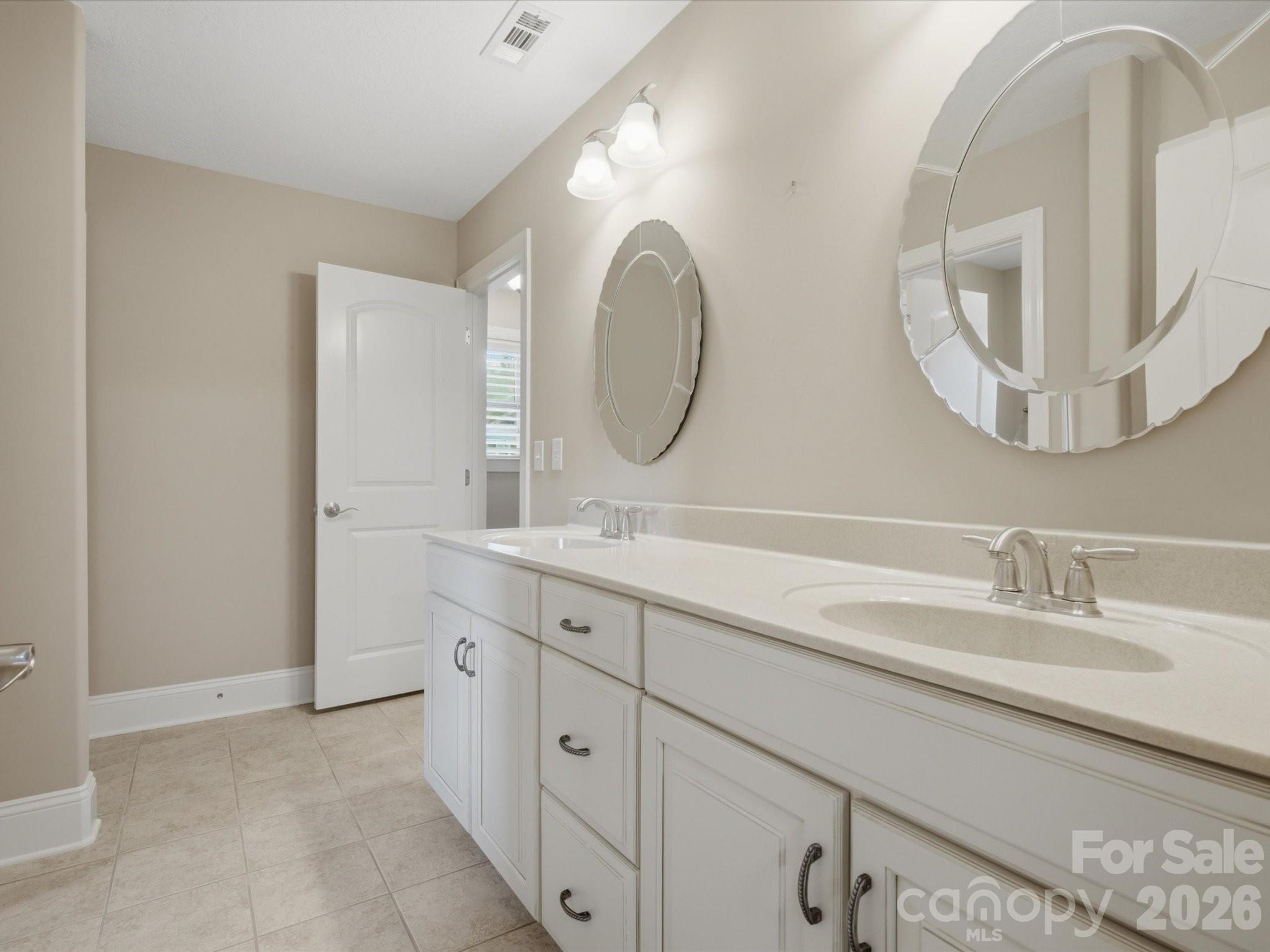 1023 Madras Court Property Photo 30
