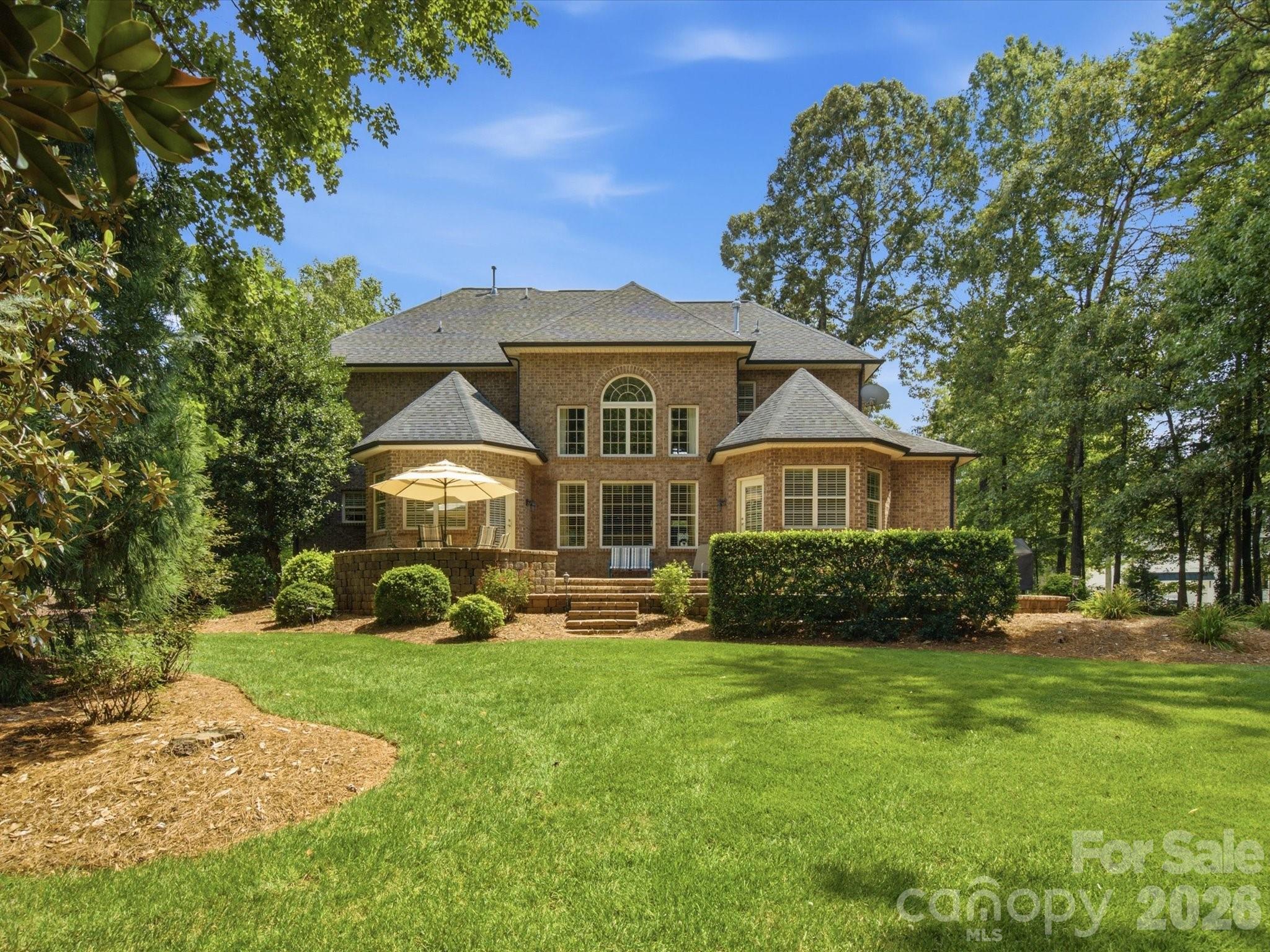 1023 Madras Court Property Photo 34