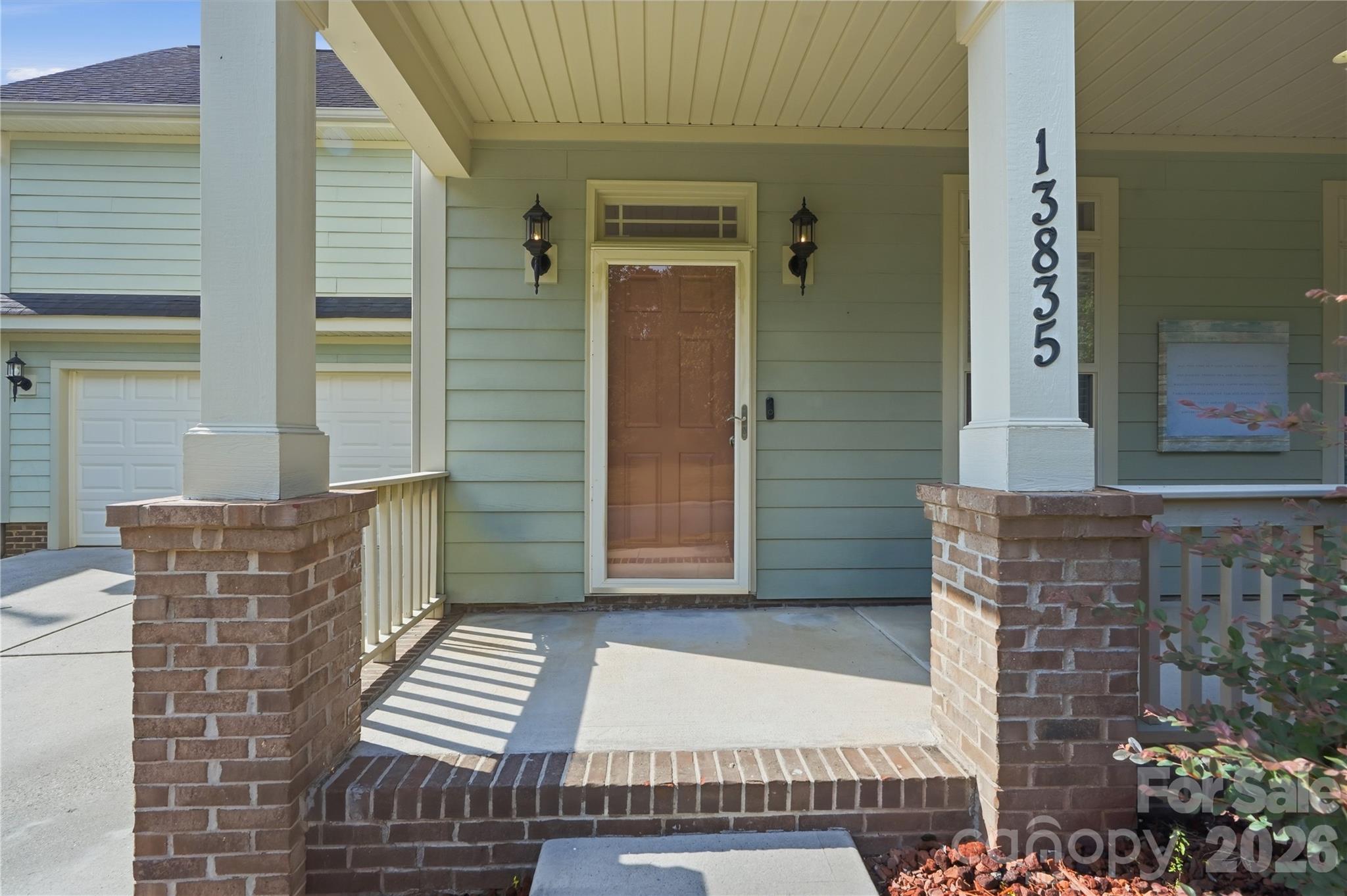 13835 Cedar Pond Circle Property Photo 3