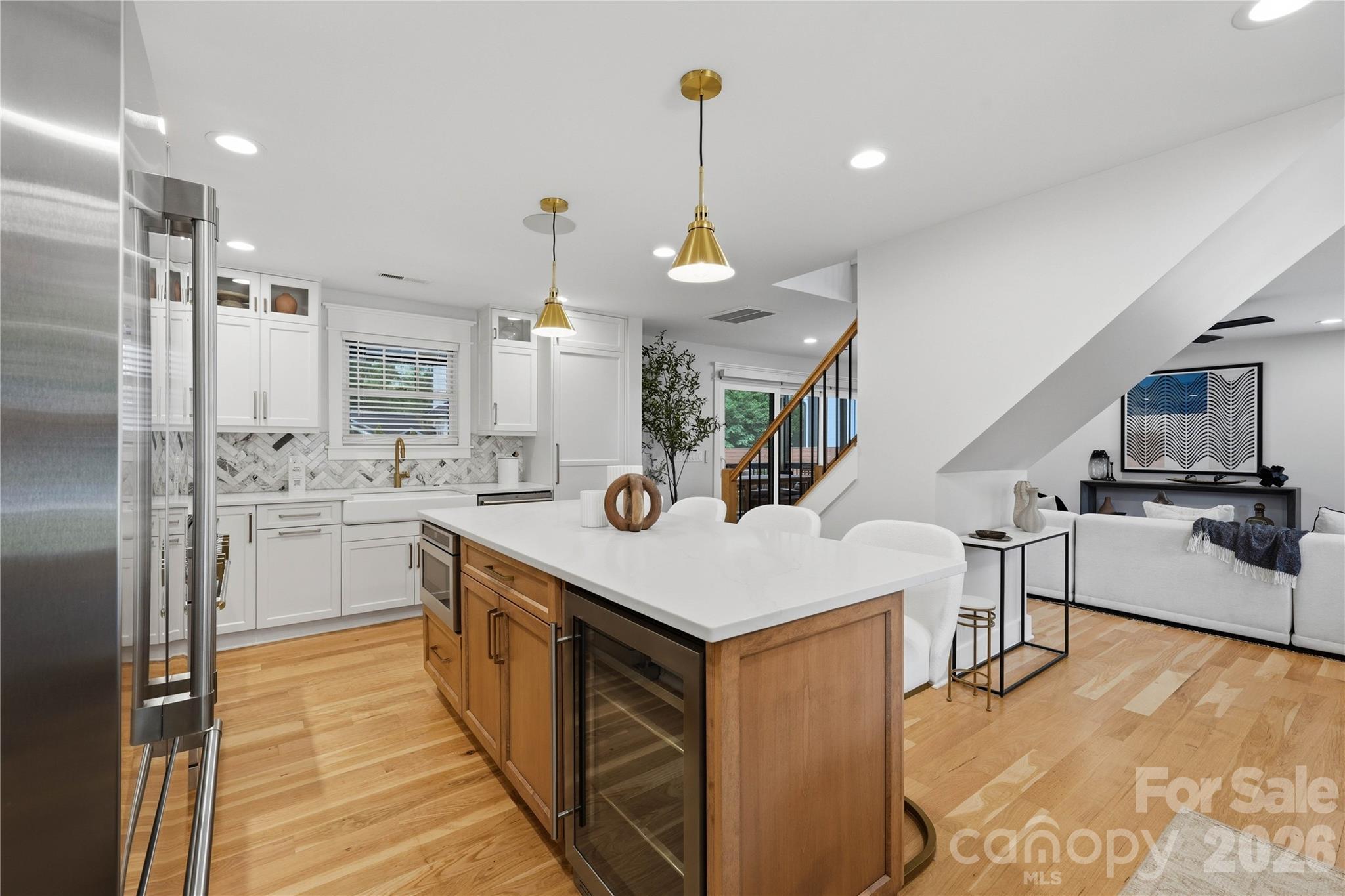 921 Woodside Avenue Property Photo 10