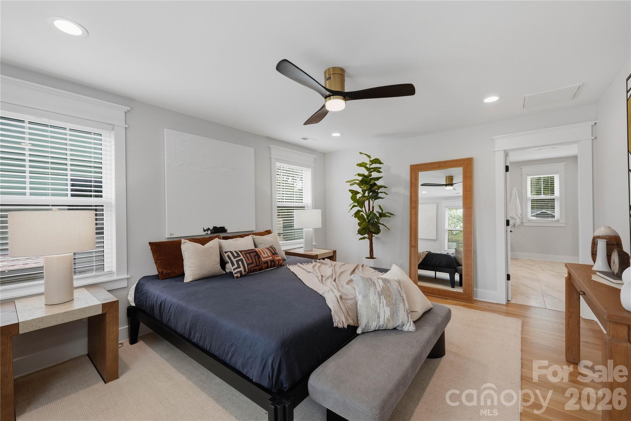 921 Woodside Avenue Property Photo 16