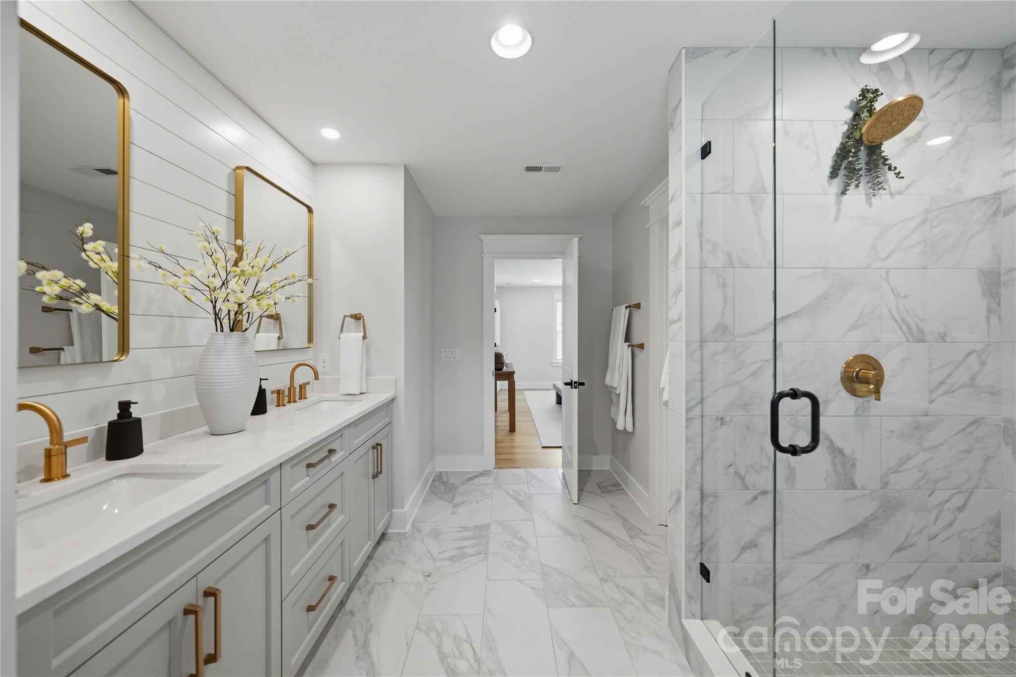 921 Woodside Avenue Property Photo 18