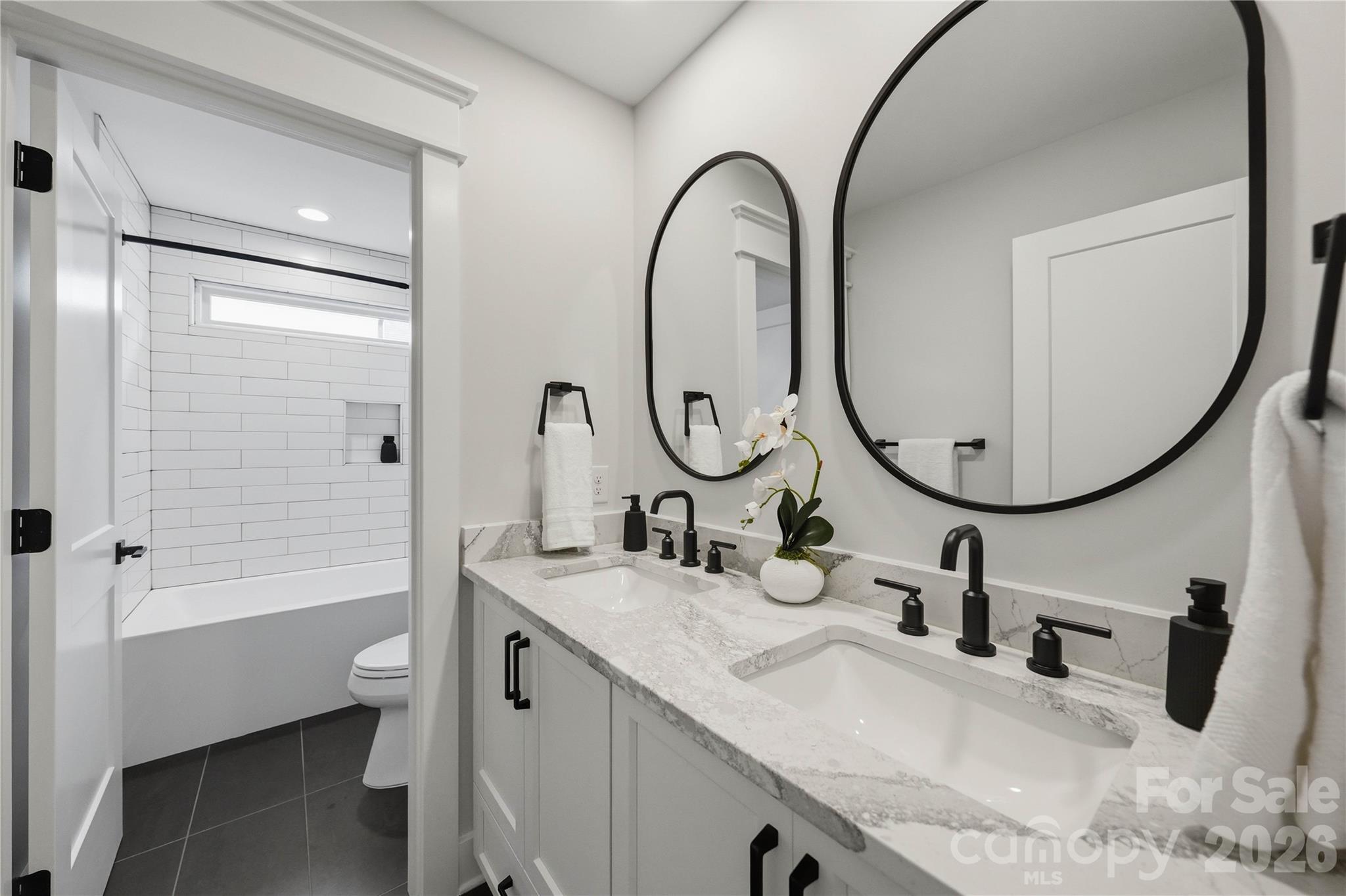921 Woodside Avenue Property Photo 22