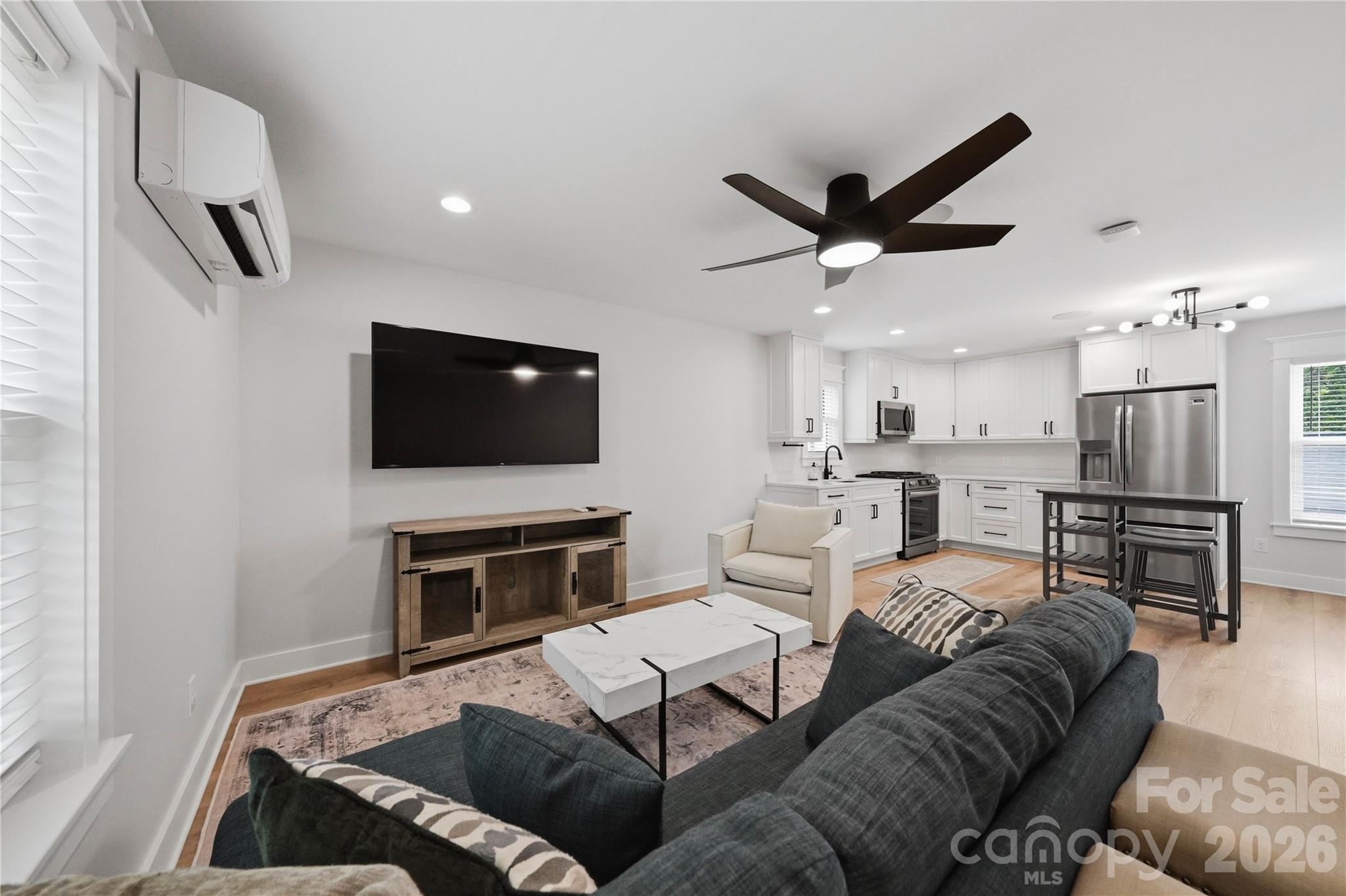 921 Woodside Avenue Property Photo 35
