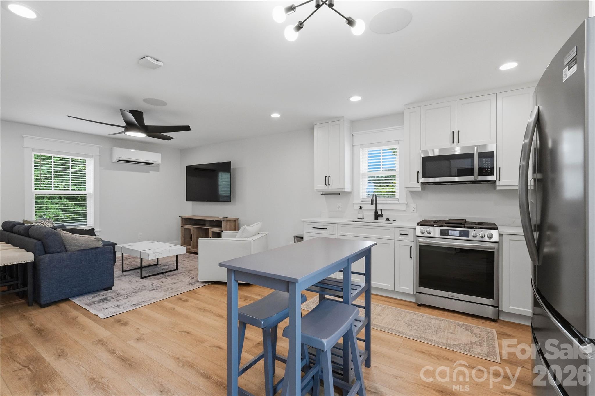 921 Woodside Avenue Property Photo 38
