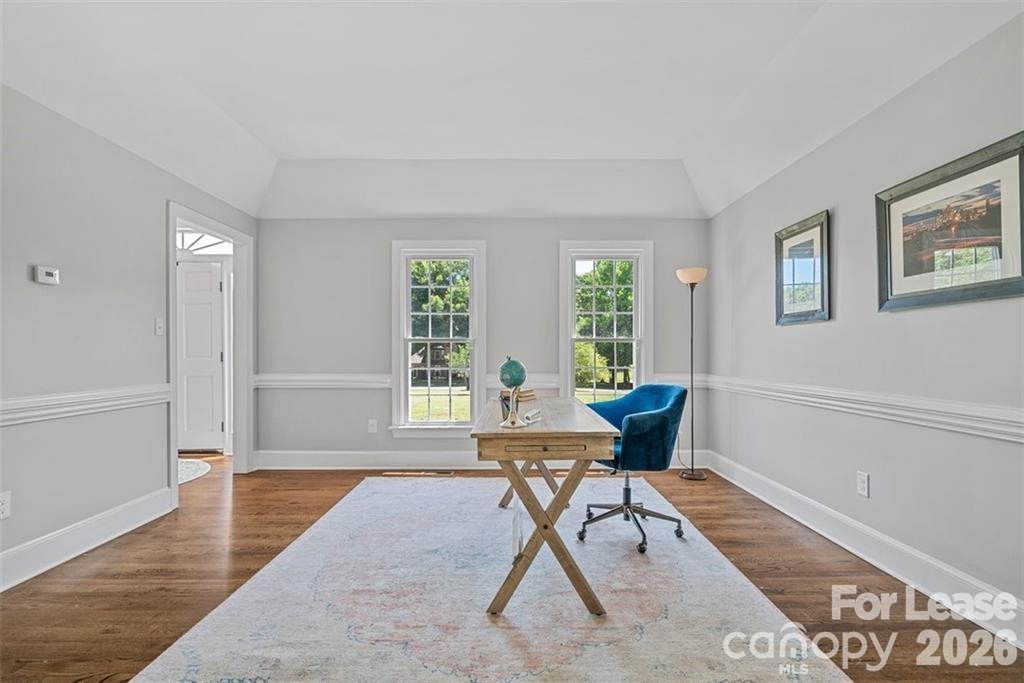 6135 Highview Road Property Photo 5