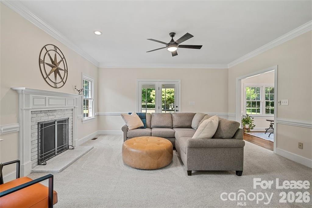 6135 Highview Road Property Photo 8