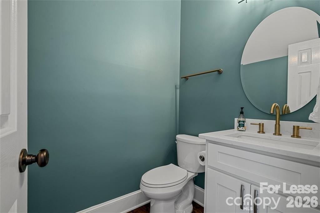 6135 Highview Road Property Photo 9