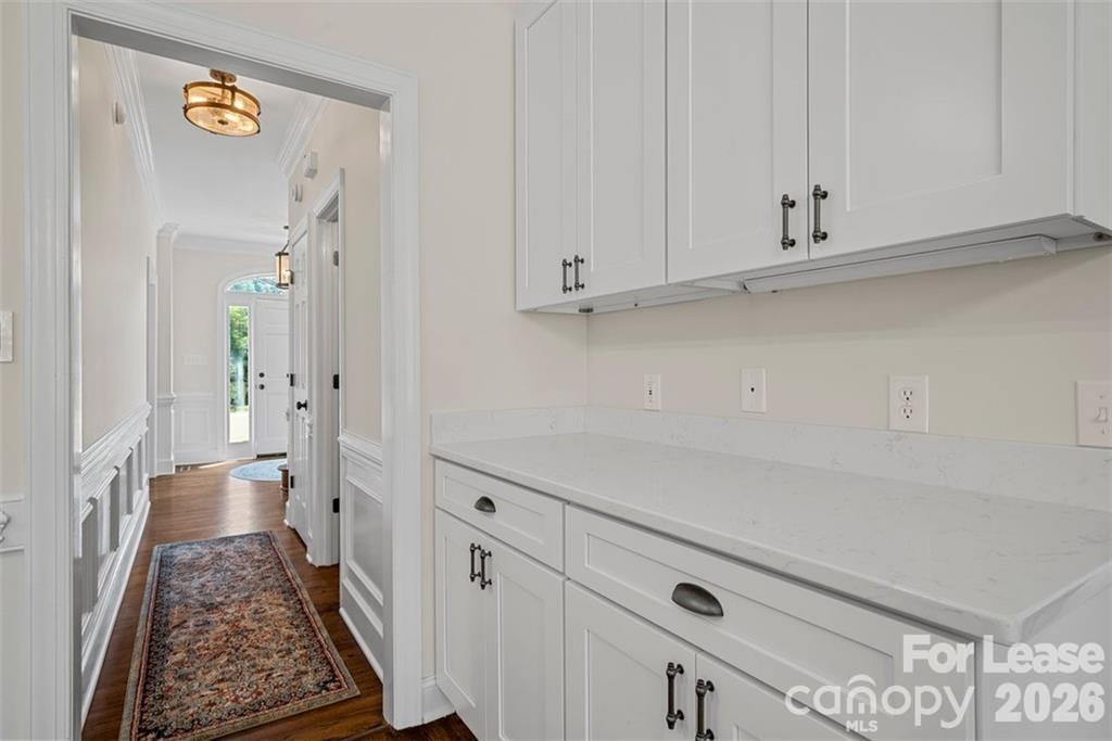6135 Highview Road Property Photo 16