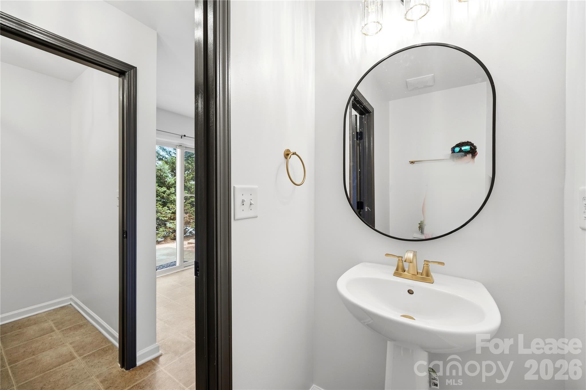 6105 Warrior Avenue Property Photo 13