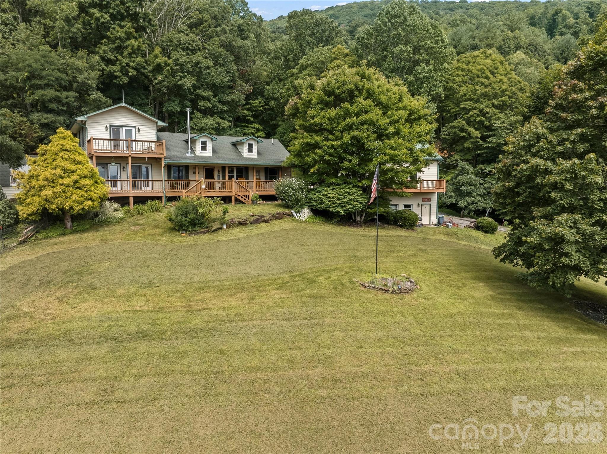 263 Pilgrims Lane Property Photo 1