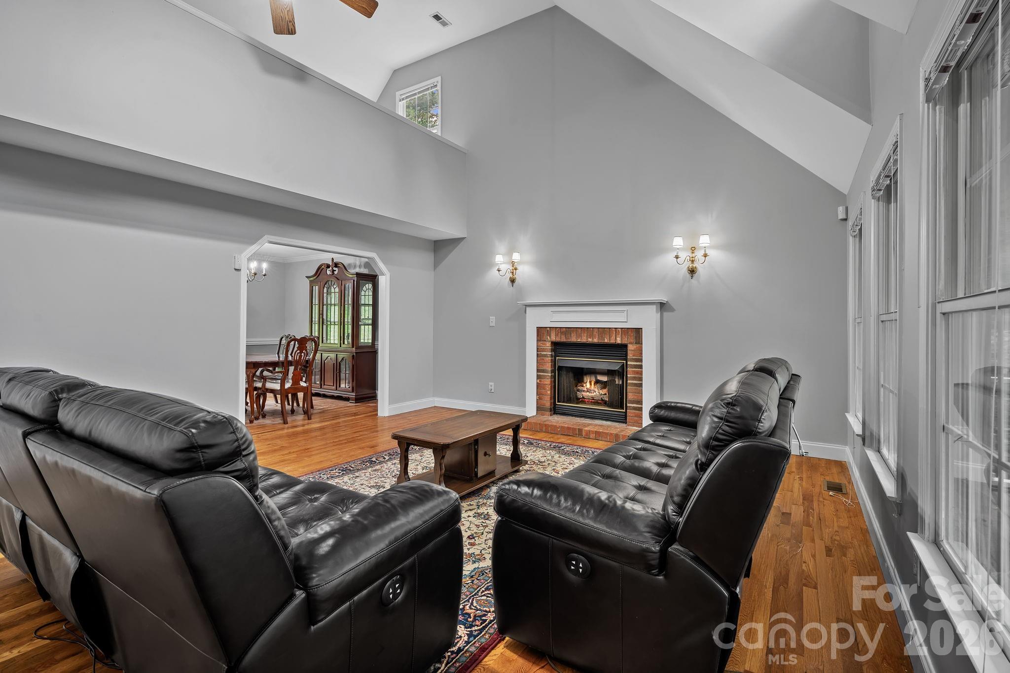 30 Collenwood Road Property Photo 5