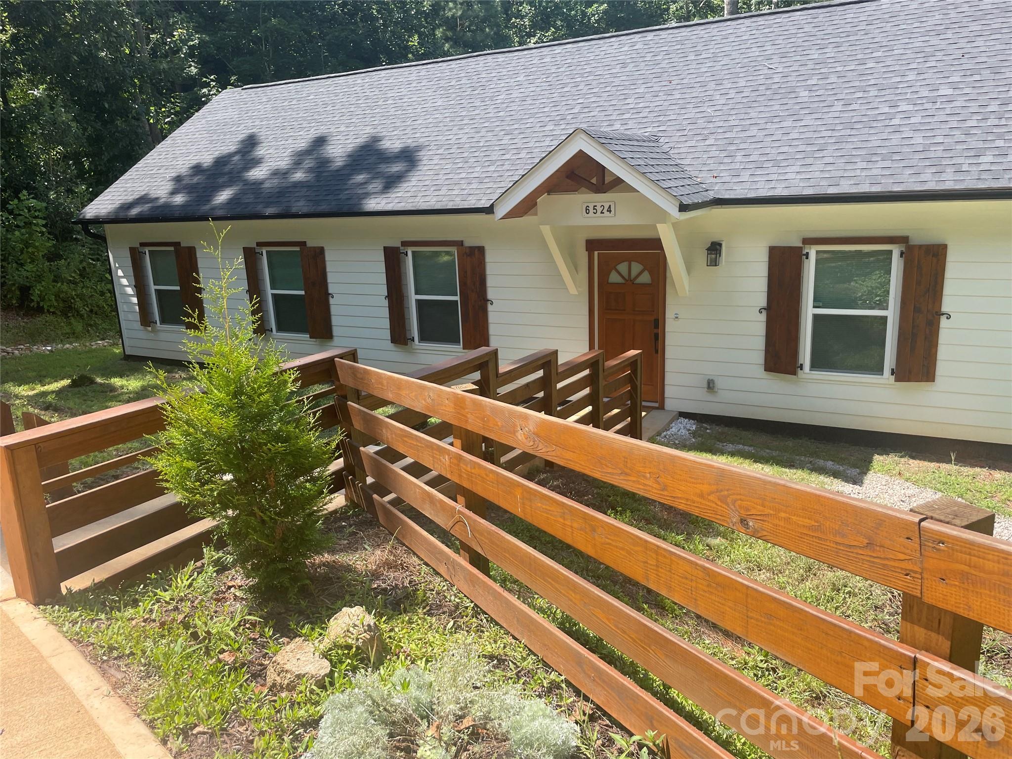 6524 Mintbrook Drive Property Photo 4