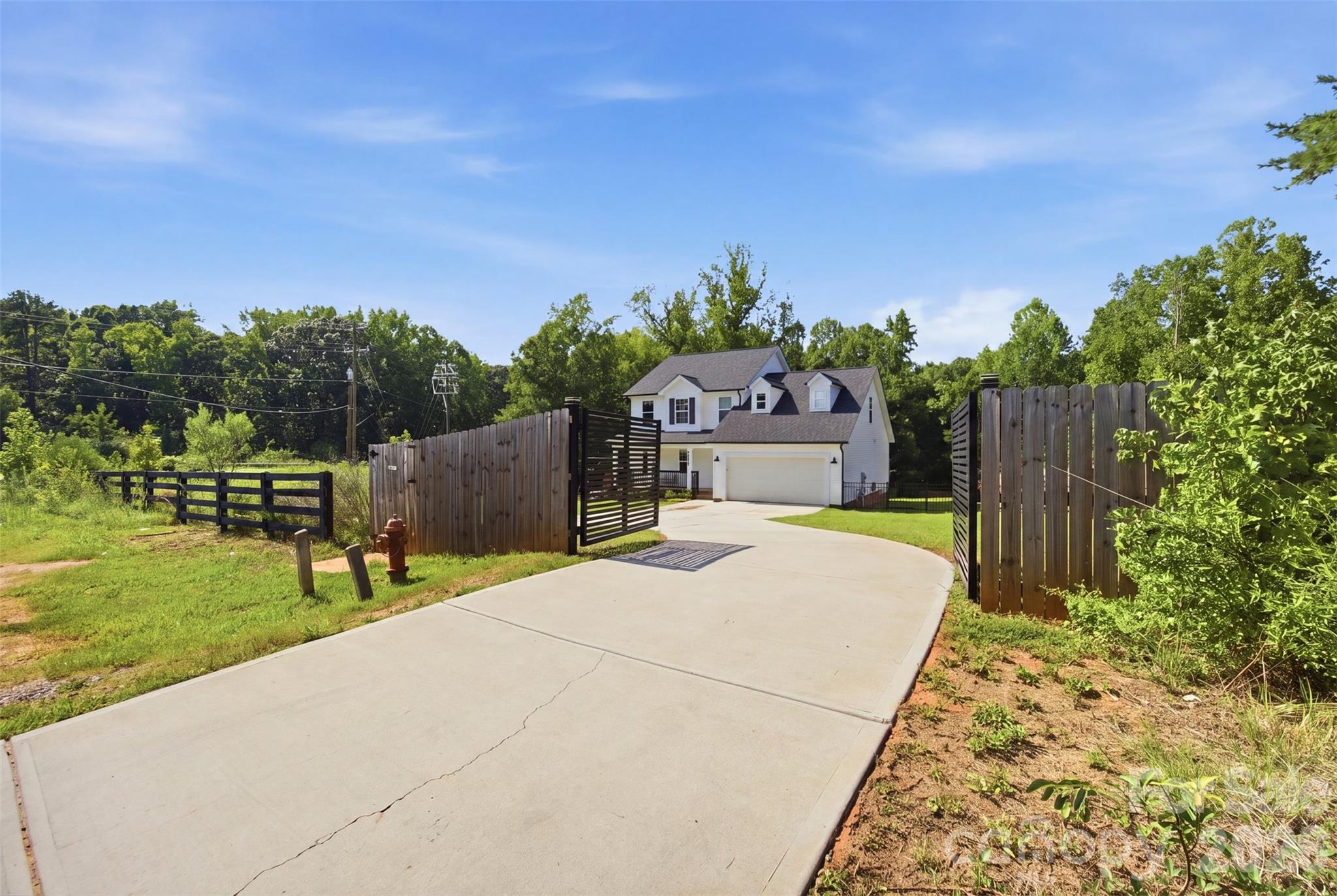 1382 W Rebound Road Property Photo 5