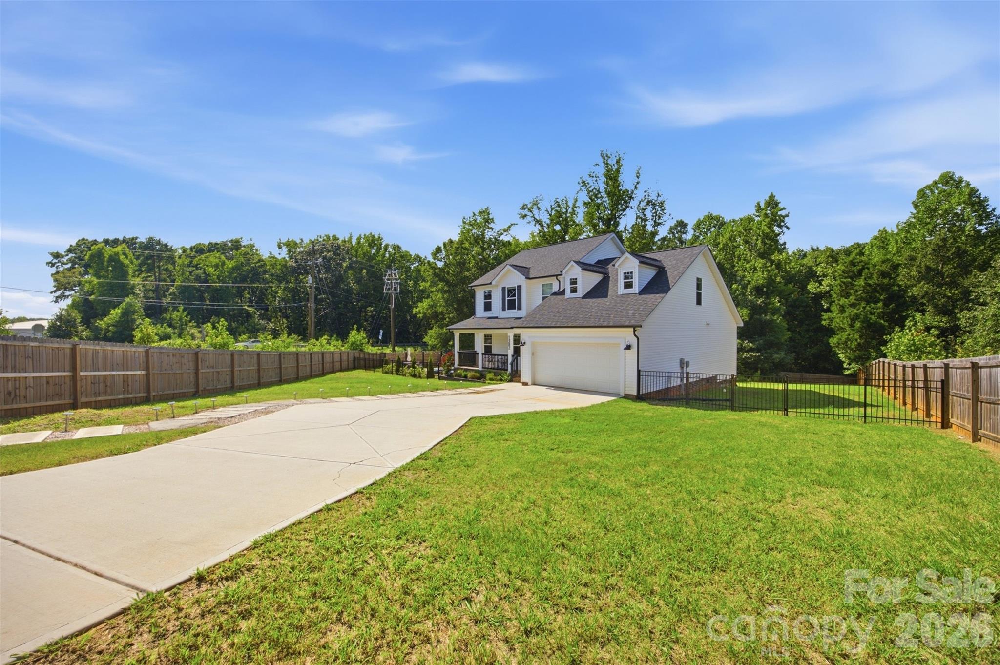 1382 W Rebound Road Property Photo 7